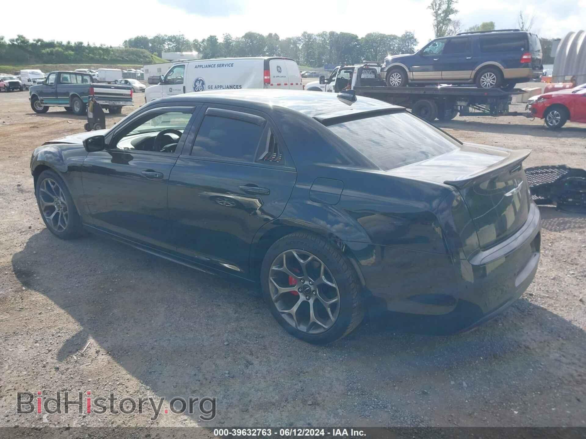 2017 CHRYSLER 300 - VIN: 2C3CCABG4HH664155 - Фото 3