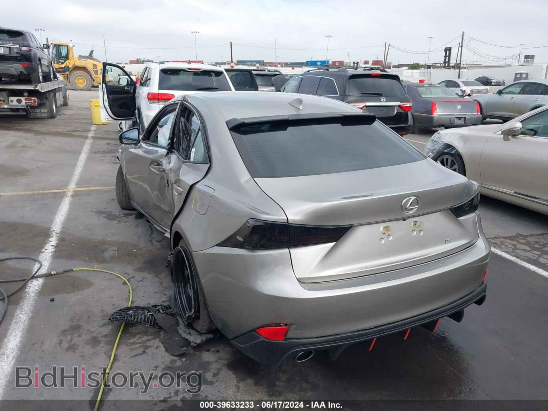 2016 LEXUS IS 200T - VIN: JTHBA1D28G5005417 - Фото 3