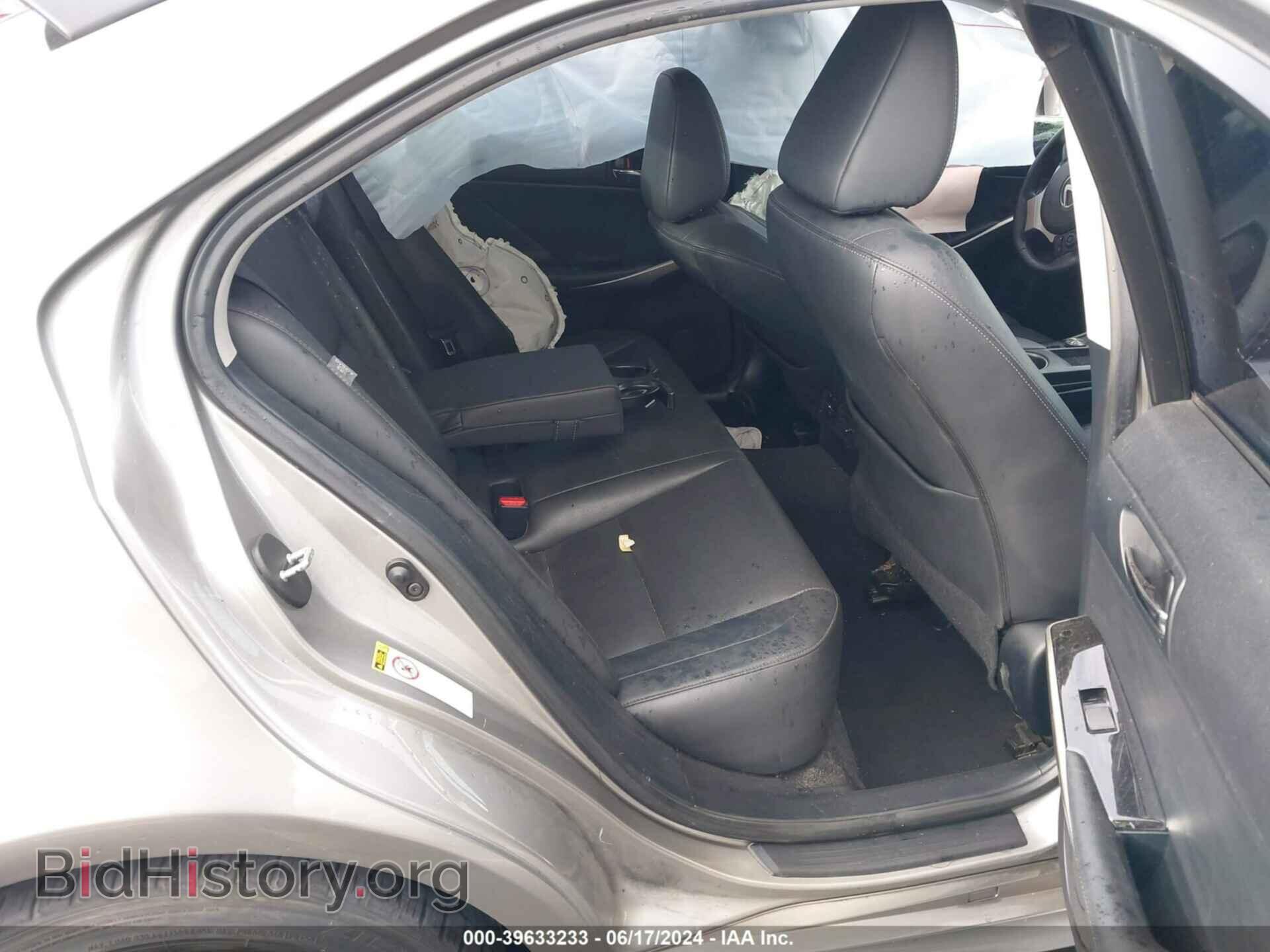 2016 LEXUS IS 200T - VIN: JTHBA1D28G5005417 - Фото 8