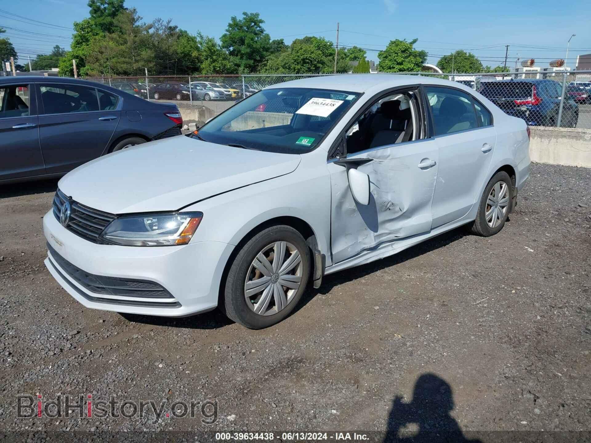 2017 VOLKSWAGEN JETTA - VIN: 3VW2B7AJ1HM337740 - Фото 2