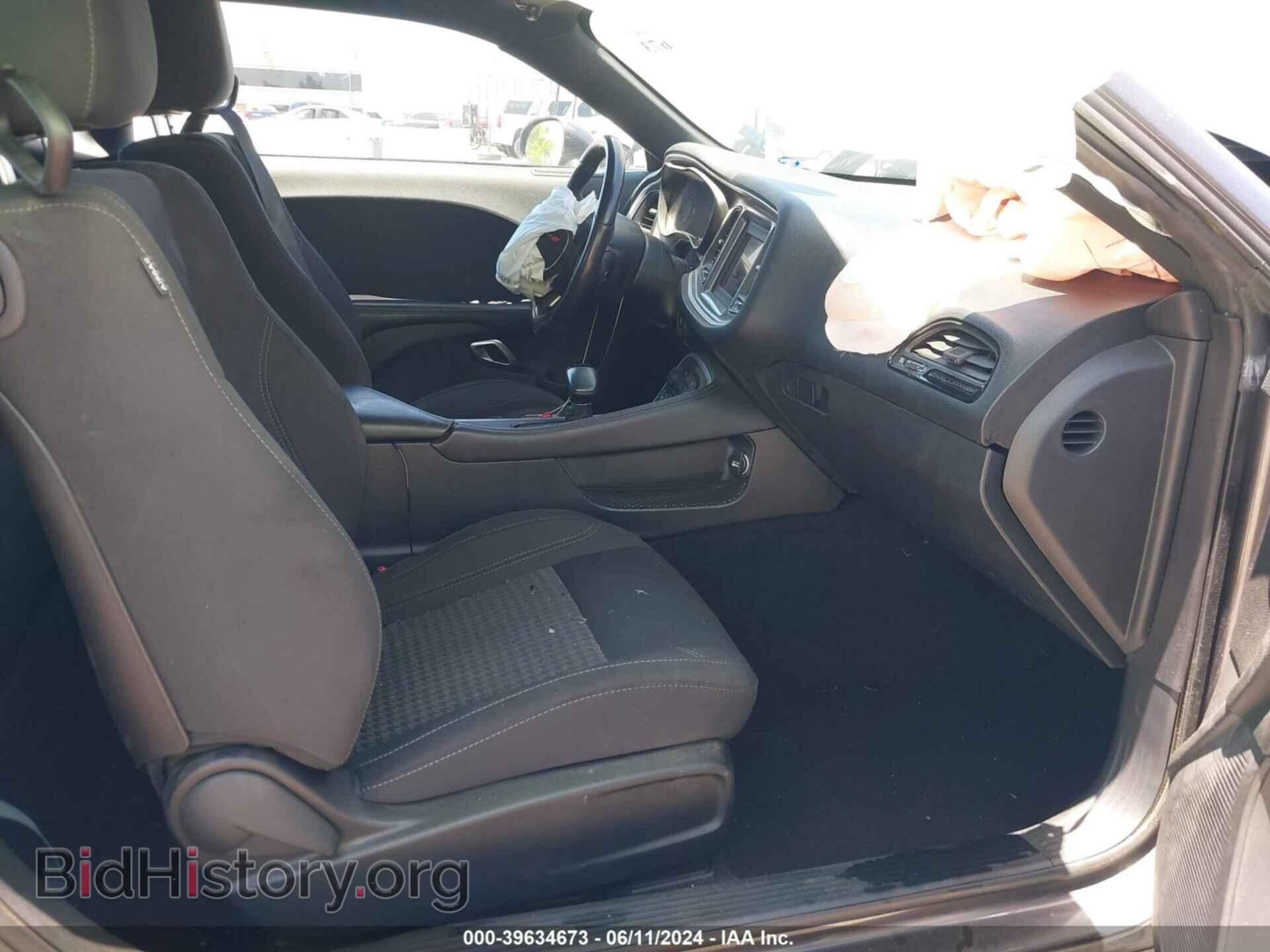 2019 DODGE CHALLENGER - VIN: 2C3CDZAG4KH677136 - Фото 5