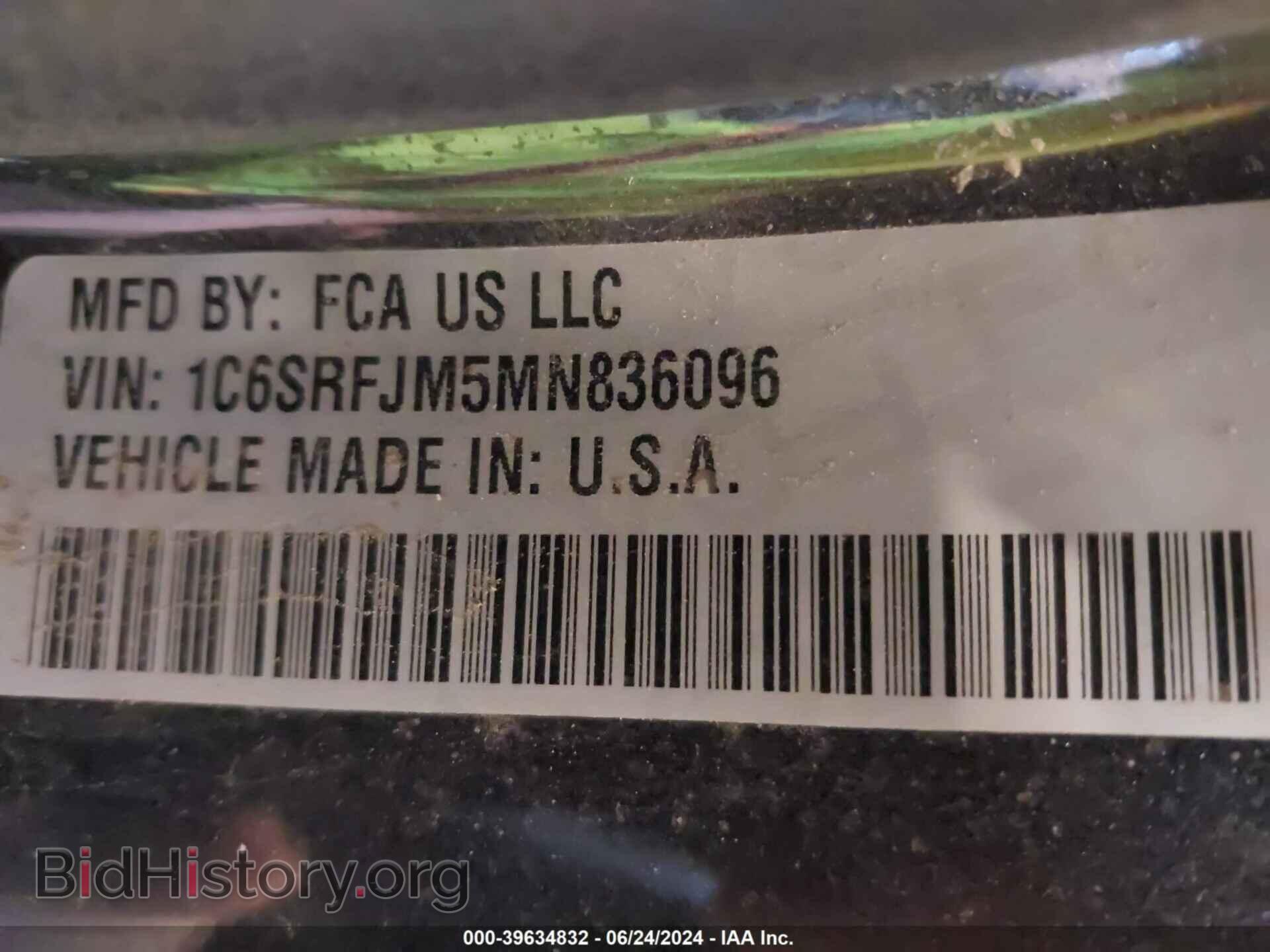 2021 RAM 1500 - VIN: 1C6SRFJM5MN836096 - Фото 9