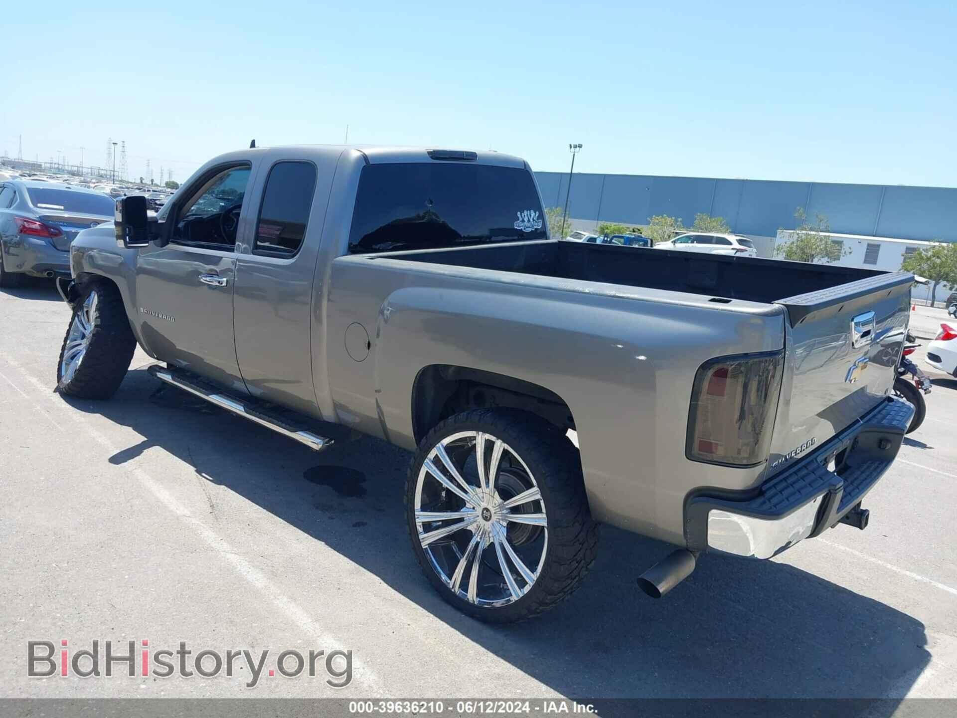 2008 CHEVROLET SILVERADO 1500 - VIN: 2GCEC19C281137294 - Фото 3