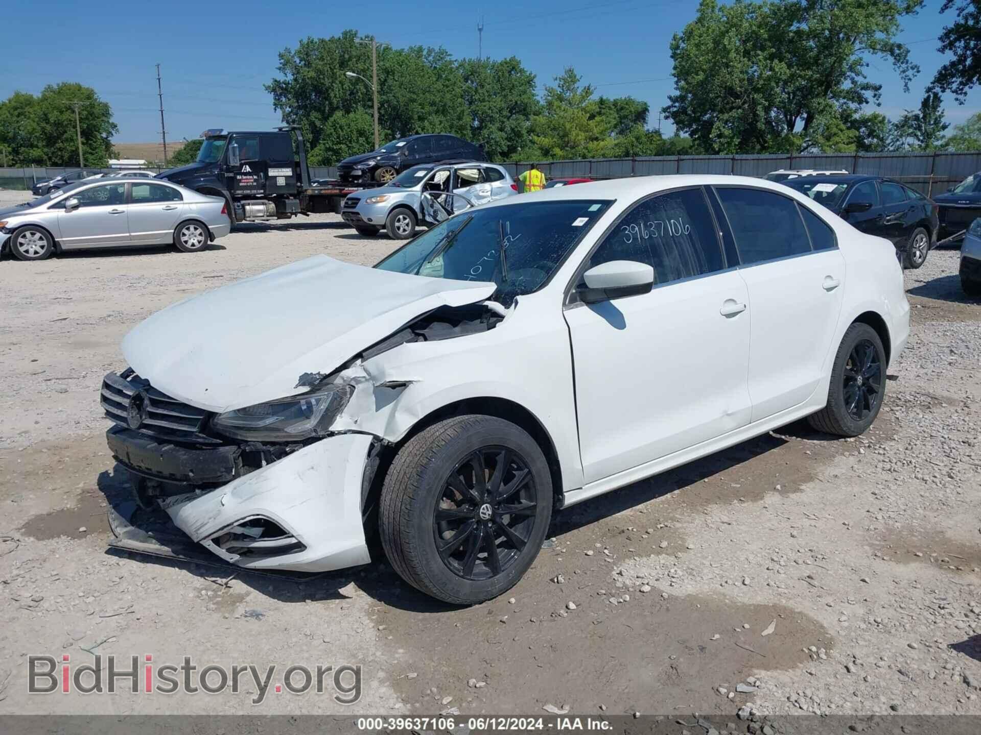 2017 VOLKSWAGEN JETTA - VIN: 3VW2B7AJ8HM407282 - Фото 2