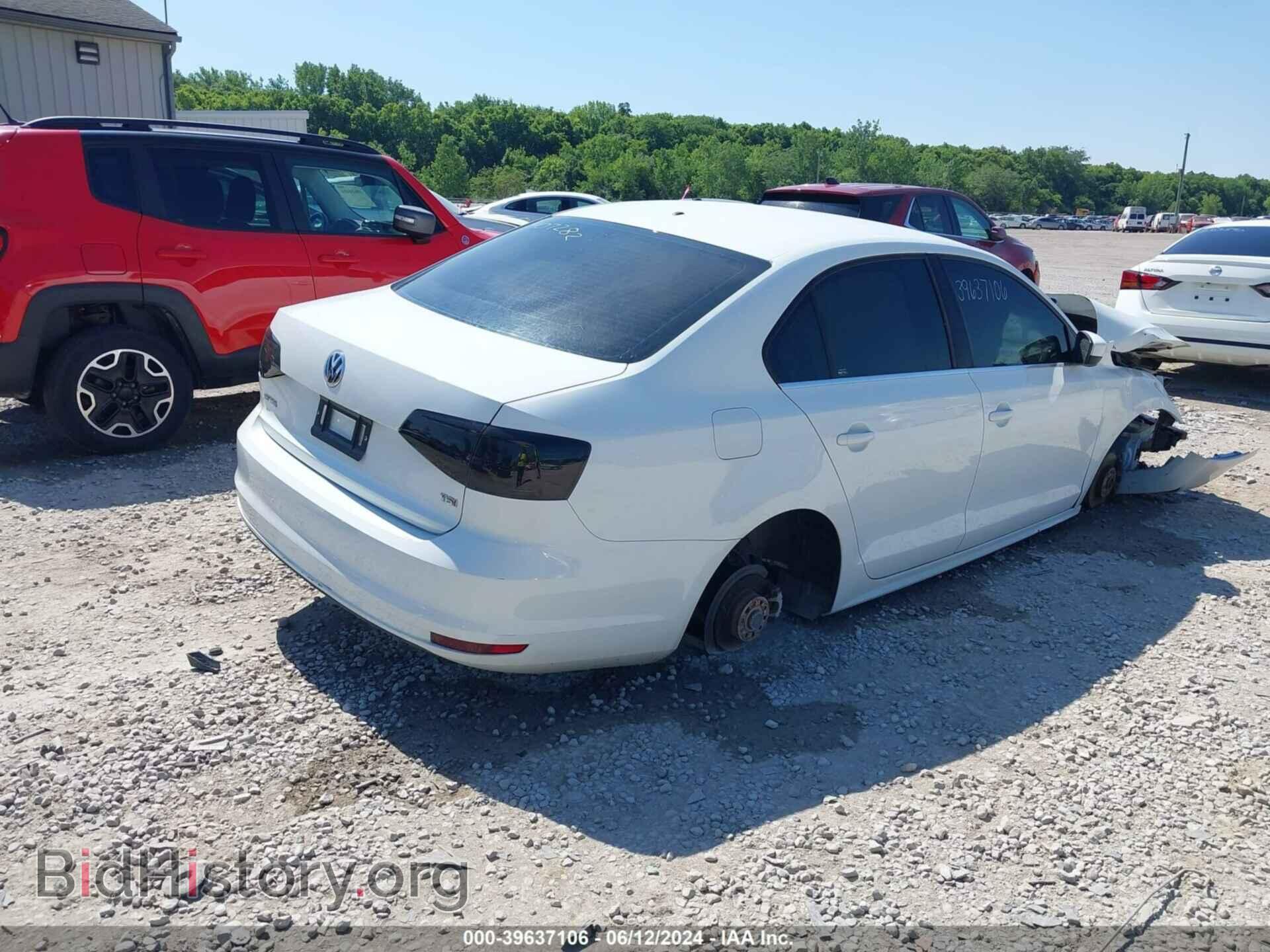 2017 VOLKSWAGEN JETTA - VIN: 3VW2B7AJ8HM407282 - Фото 4