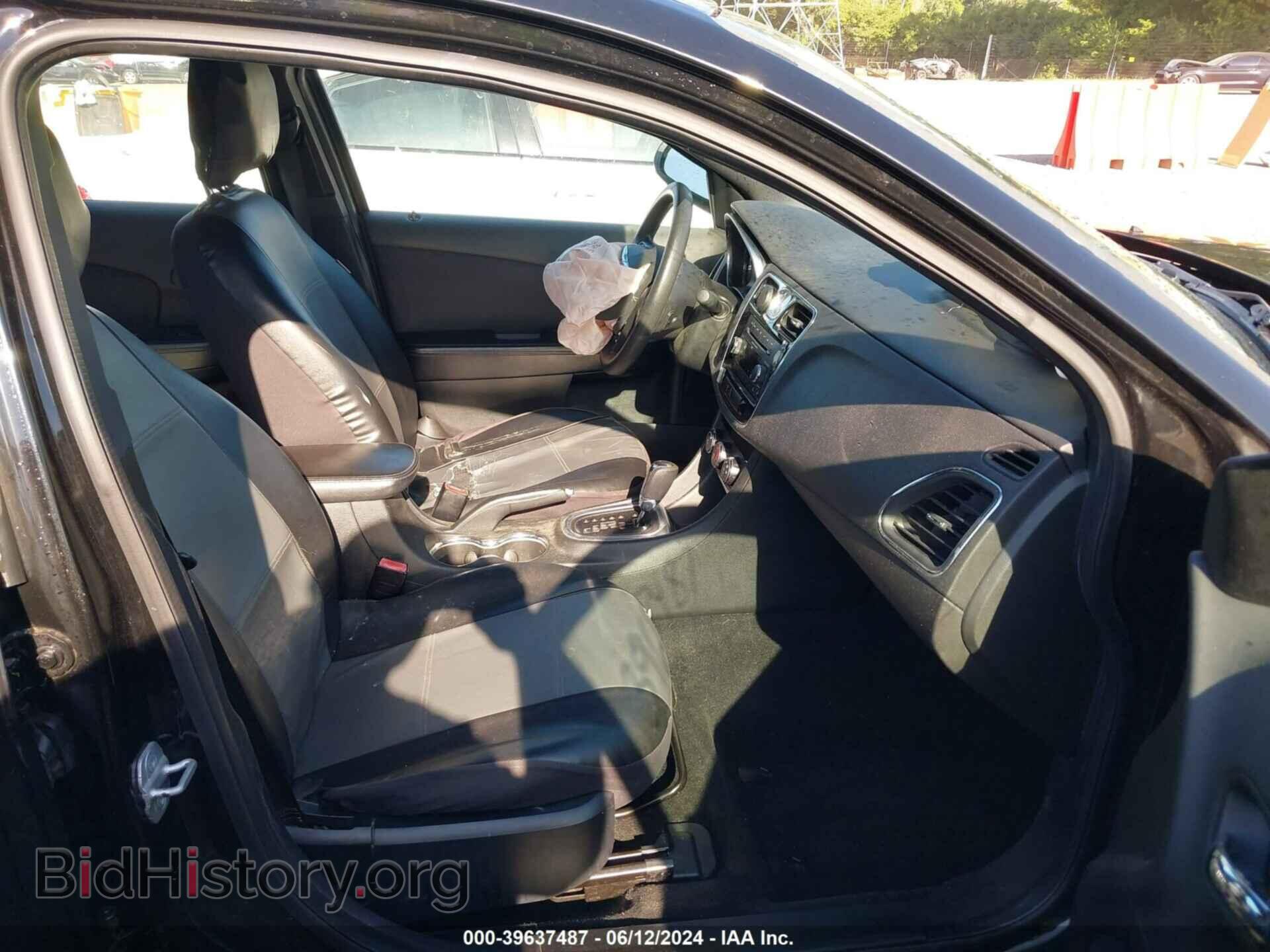2012 CHRYSLER 200 - VIN: 1C3CCBAB3CN295364 - Фото 5