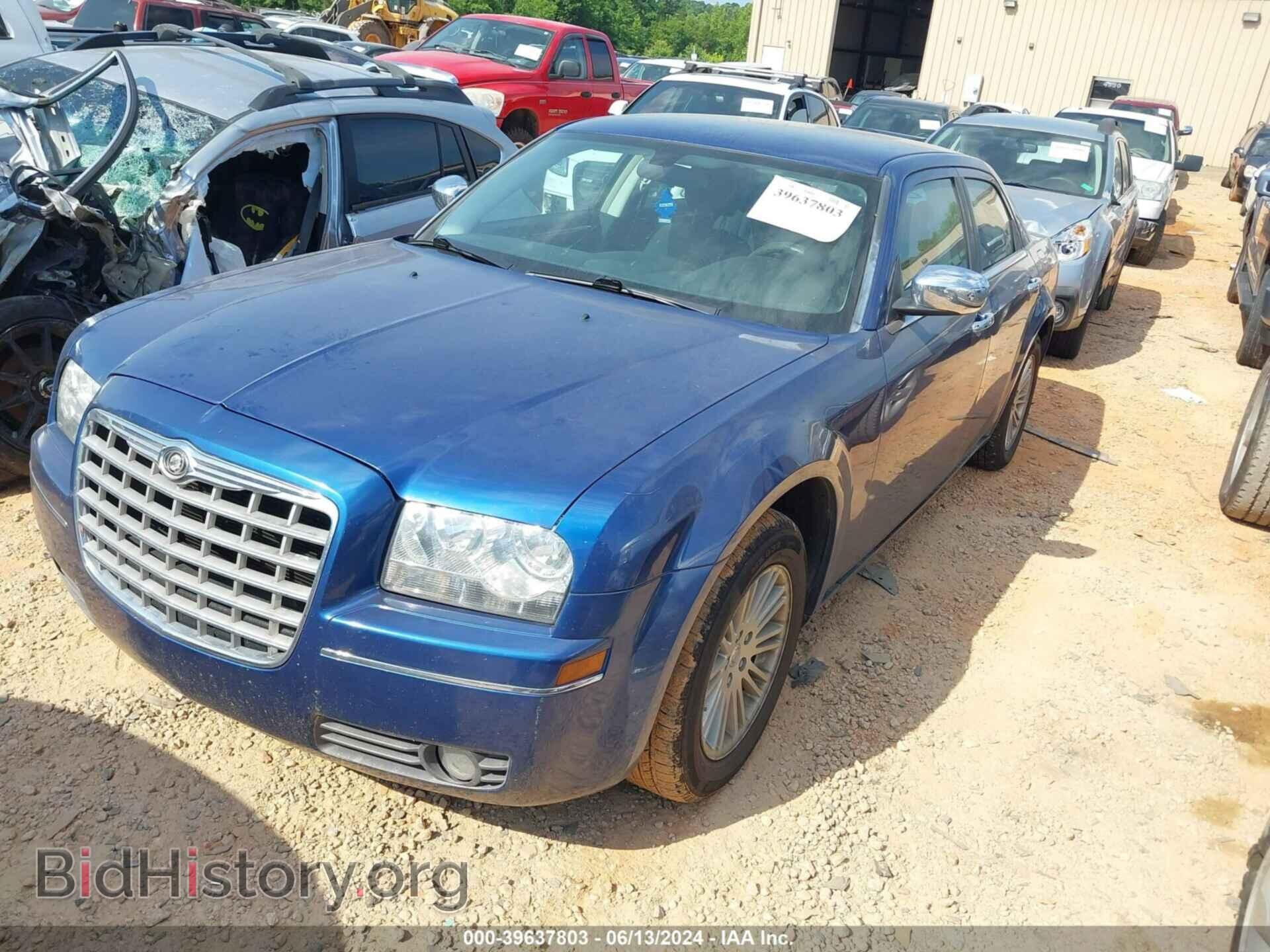 2010 CHRYSLER 300 - VIN: 2C3CA4CD6AH288849 - Фото 2