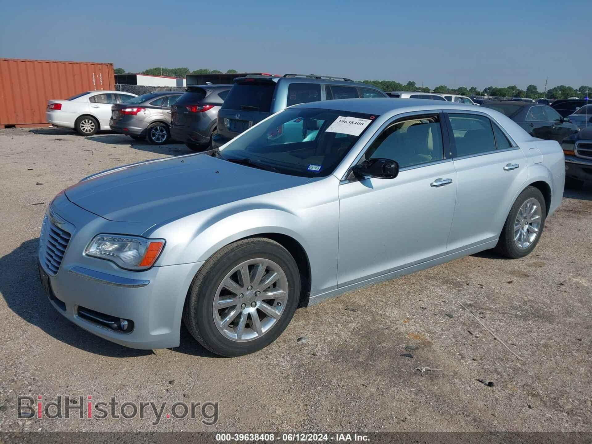 2013 CHRYSLER 300C - VIN: 2C3CCAET8DH648480 - Фото 2