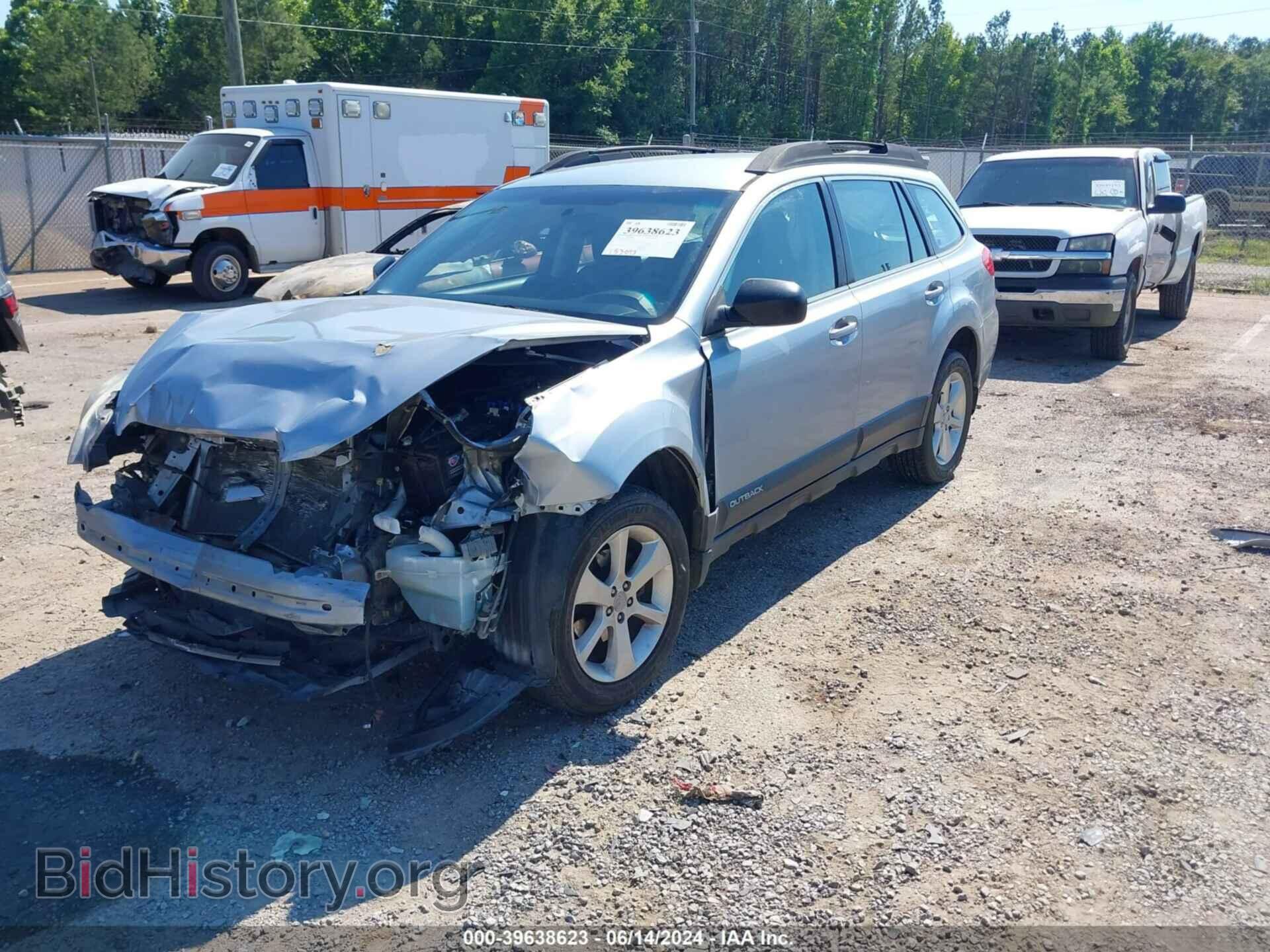 2014 SUBARU OUTBACK - VIN: 4S4BRCAC0E3254432 - Фото 2