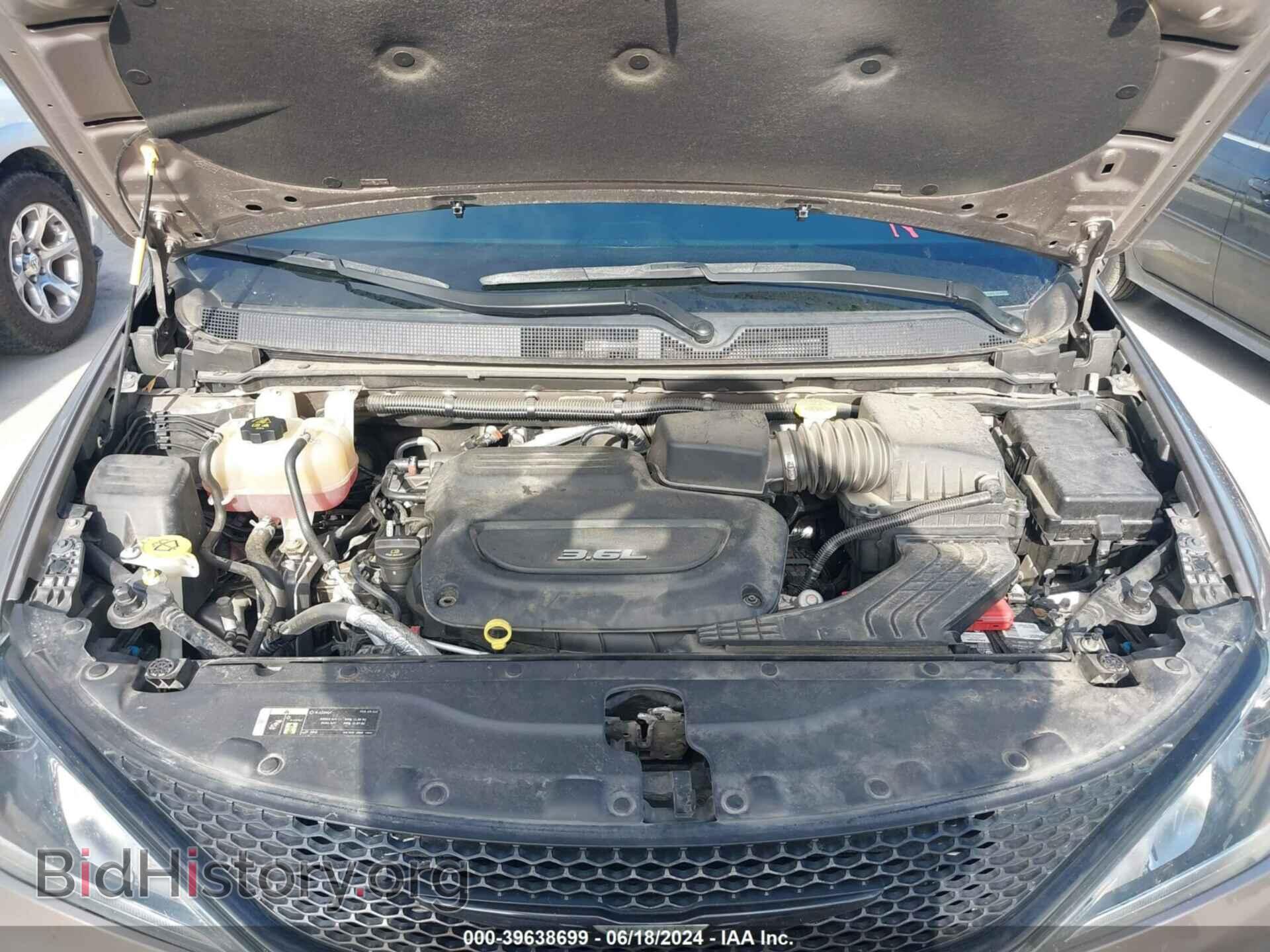 2018 CHRYSLER PACIFICA - VIN: 2C4RC1BG4JR294251 - Фото 10