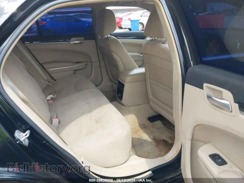 2012 Chrysler 300 (VIN 2C3CCAAG1CH104572) — фото 8 из 11