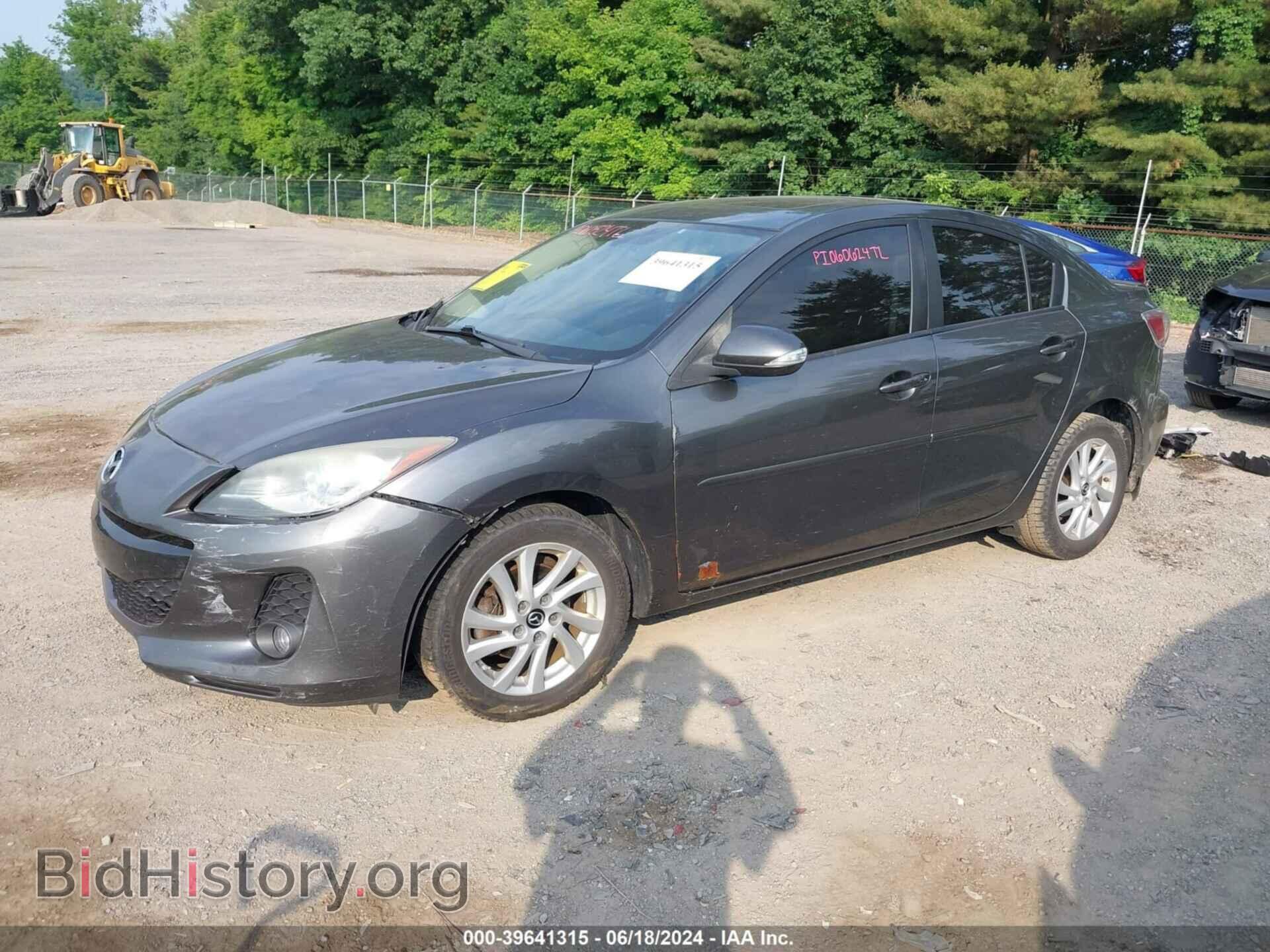 2013 MAZDA MAZDA3 - VIN: JM1BL1WP8D1755861 - Фото 2
