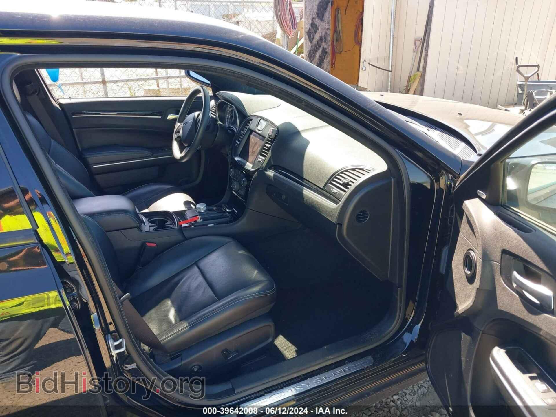 2021 CHRYSLER 300 - VIN: 2C3CCABG8MH685441 - Фото 5