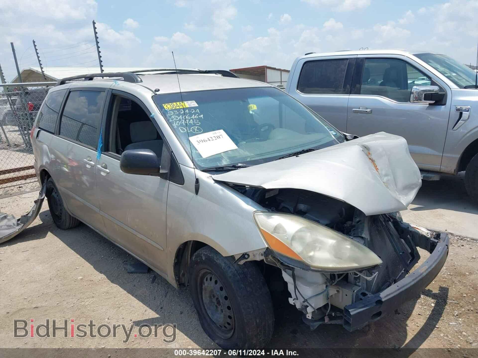 Photo 5TDZK23C48S109945 - TOYOTA SIENNA 2008