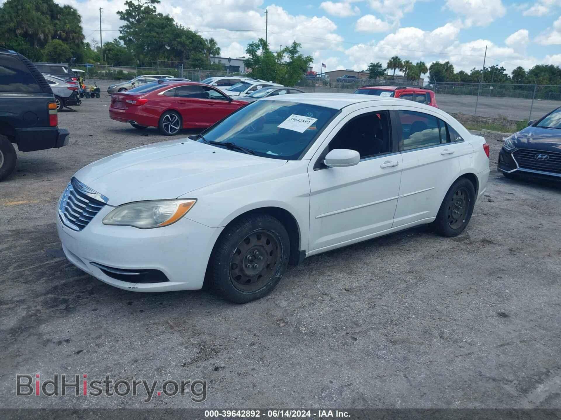 2012 CHRYSLER 200 - VIN: 1C3CCBAB2CN210014 - Photo 2