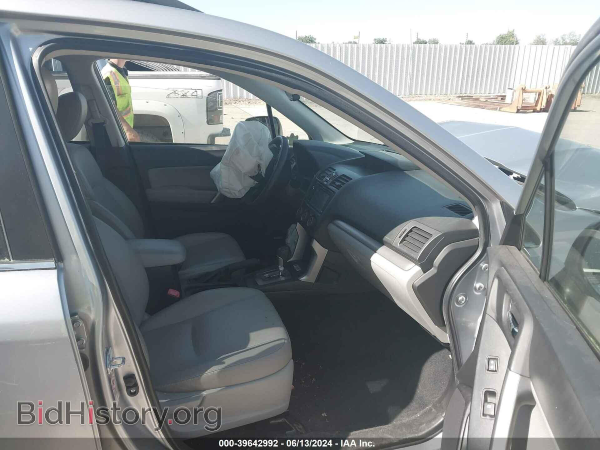 2014 SUBARU FORESTER - VIN: JF2SJAMC2EH490340 - Фото 5