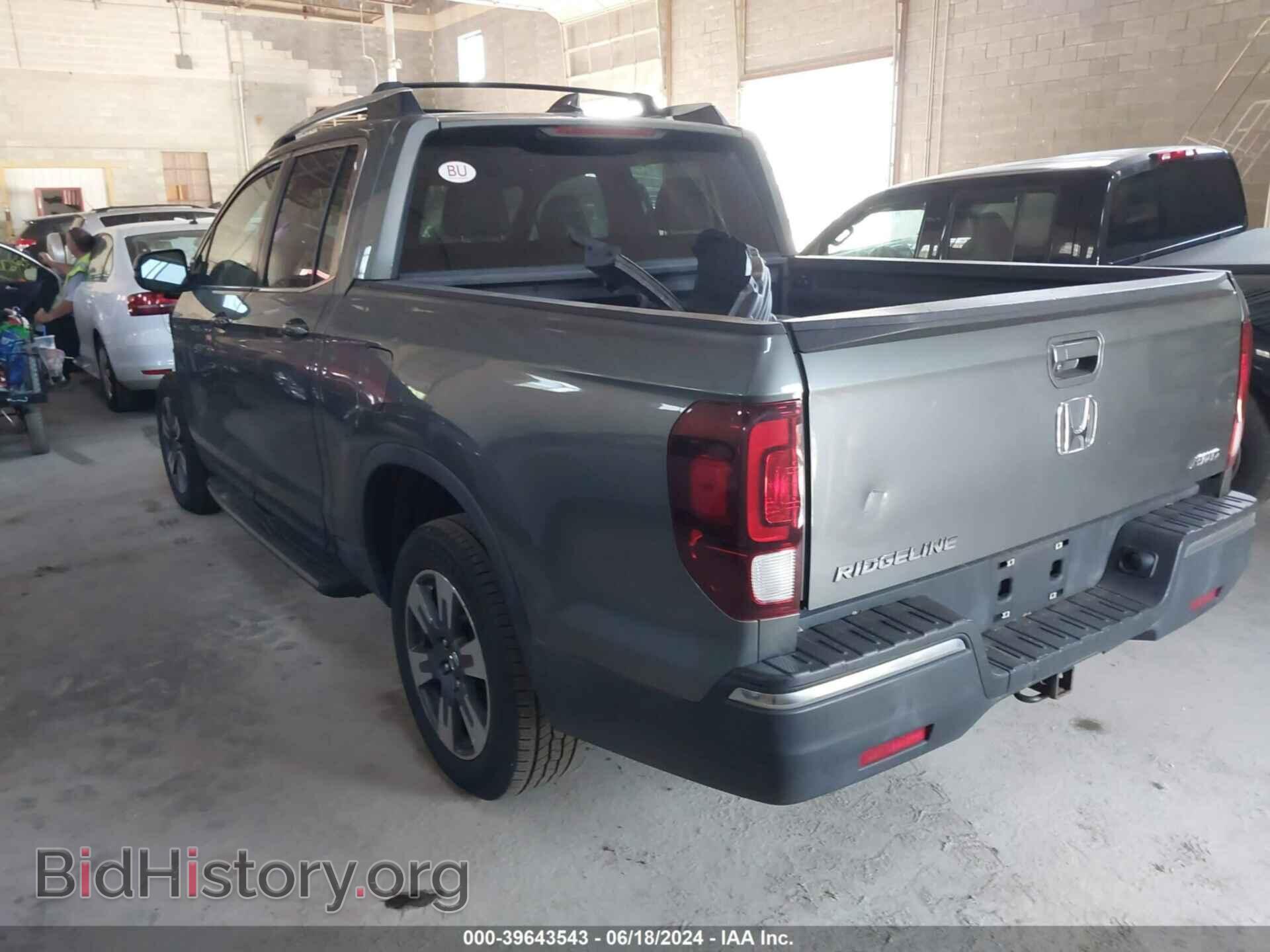 2017 HONDA RIDGELINE - VIN: 5FPYK3F65HB023076 - Фото 3