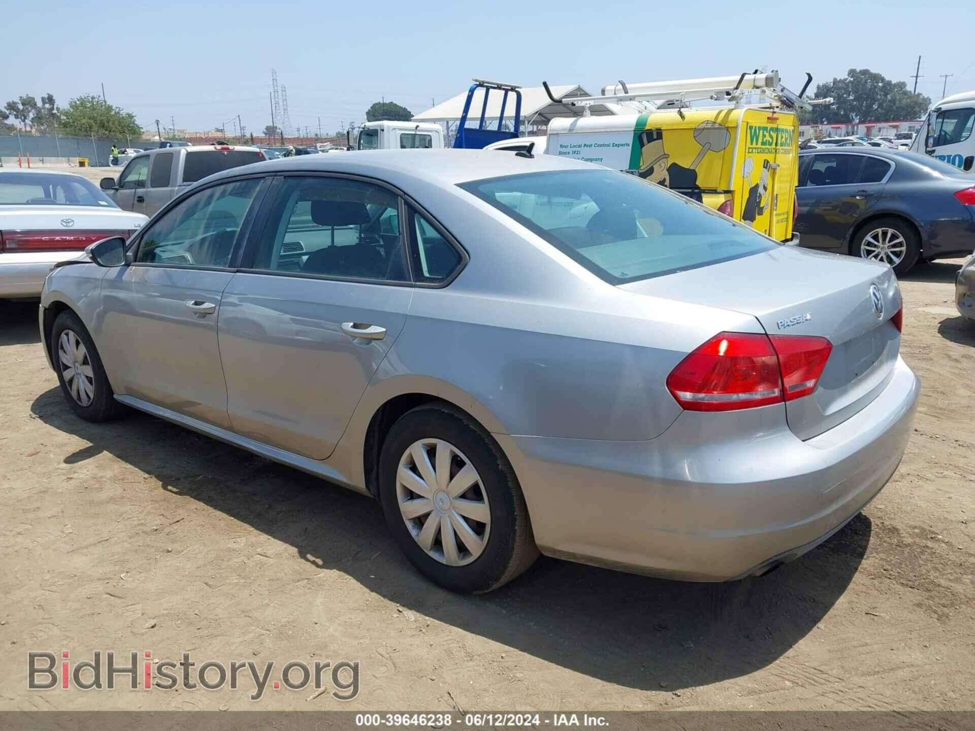 2012 VOLKSWAGEN PASSAT - VIN: 1VWAP7A32CC042994 - Фото 3