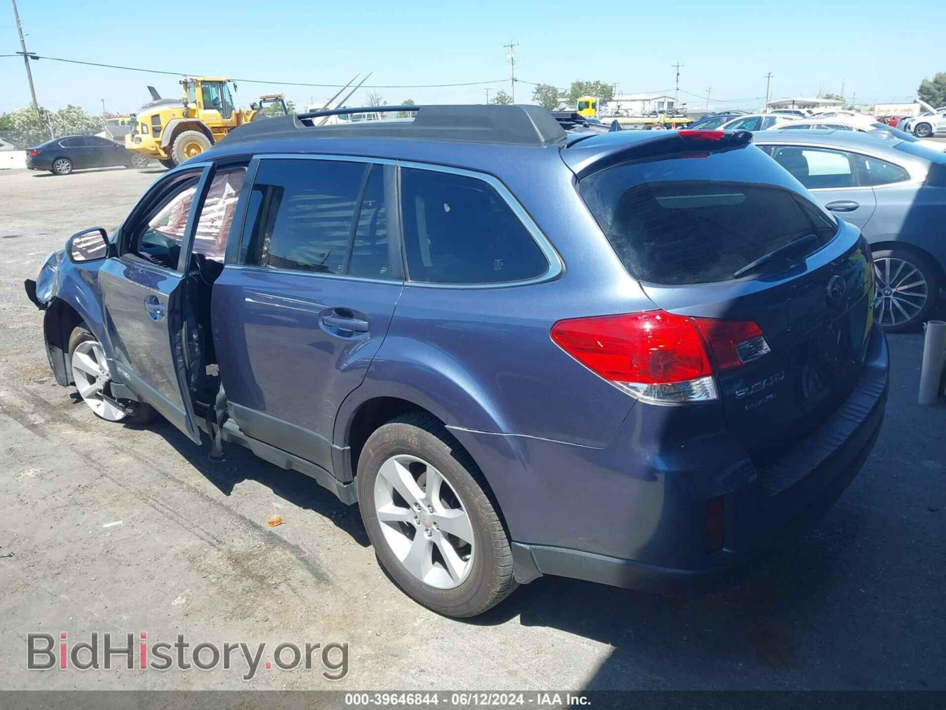2014 SUBARU OUTBACK - VIN: 4S4BRCDCXE3270357 - Фото 3