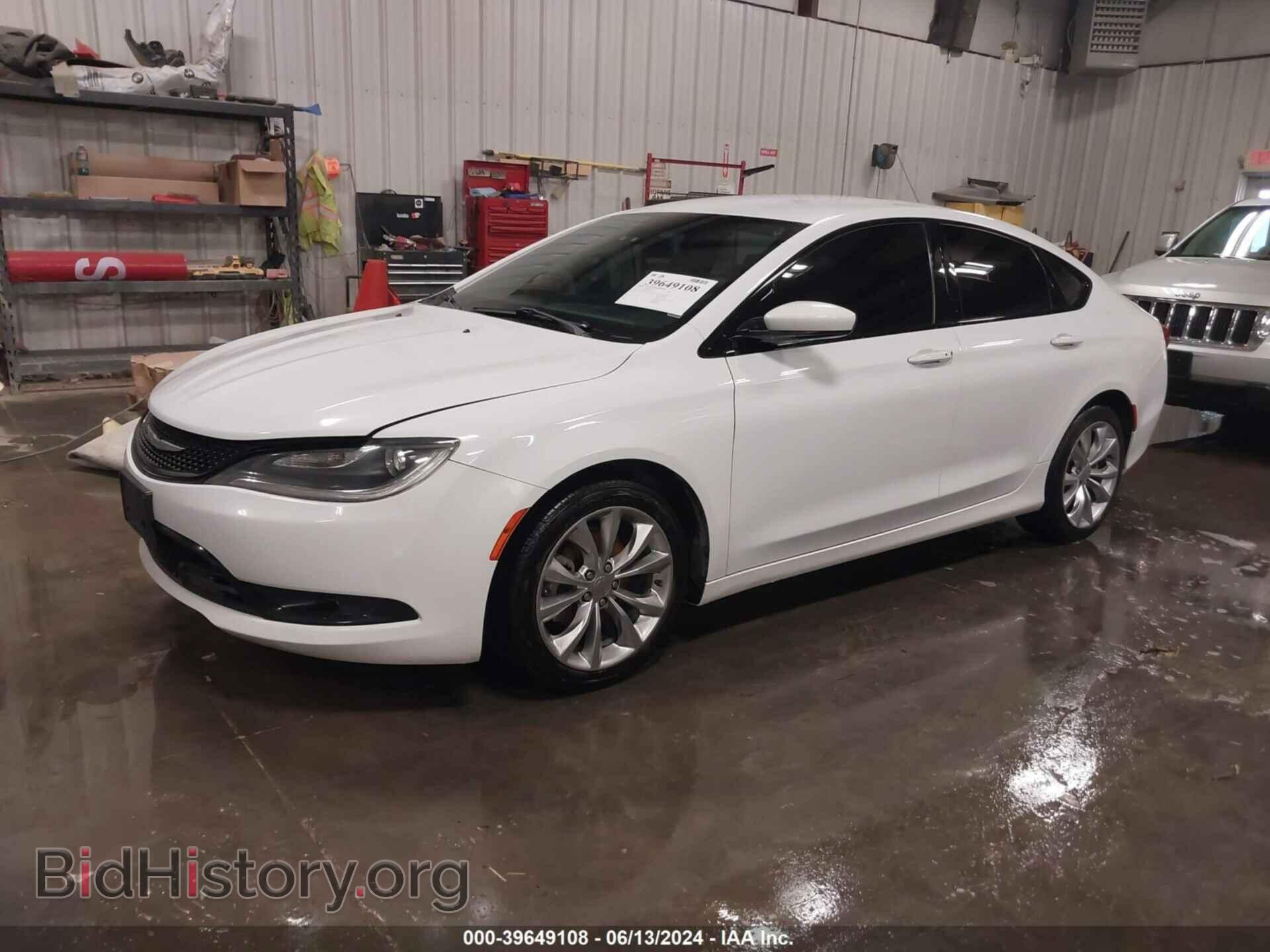 2015 CHRYSLER 200 - VIN: 1C3CCCBB0FN511728 - Фото 2