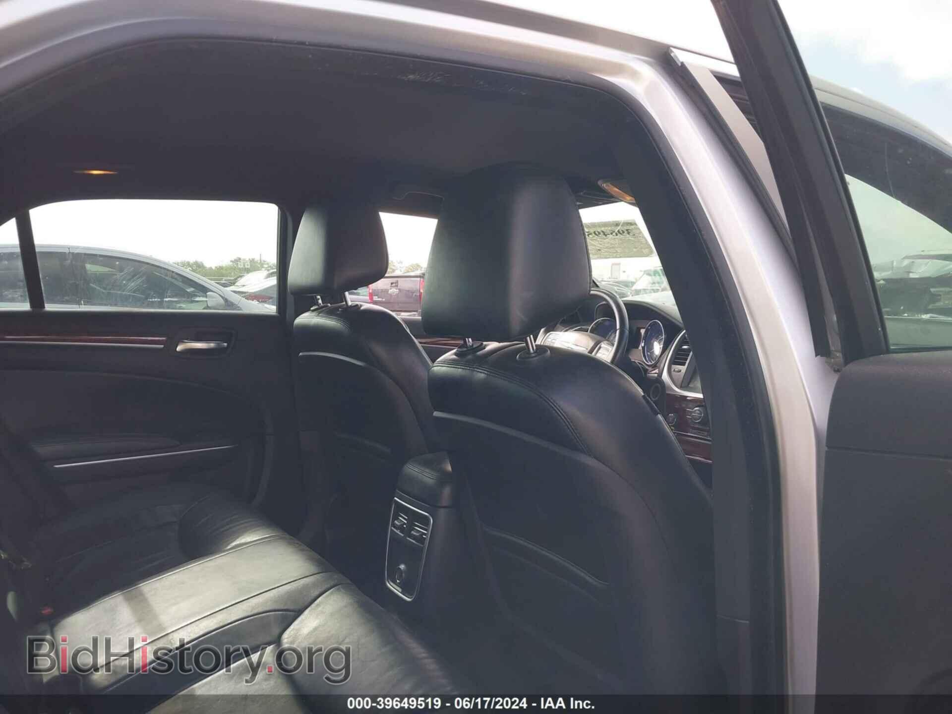 2012 CHRYSLER 300 - VIN: 2C3CCACG1CH250452 - Фото 8