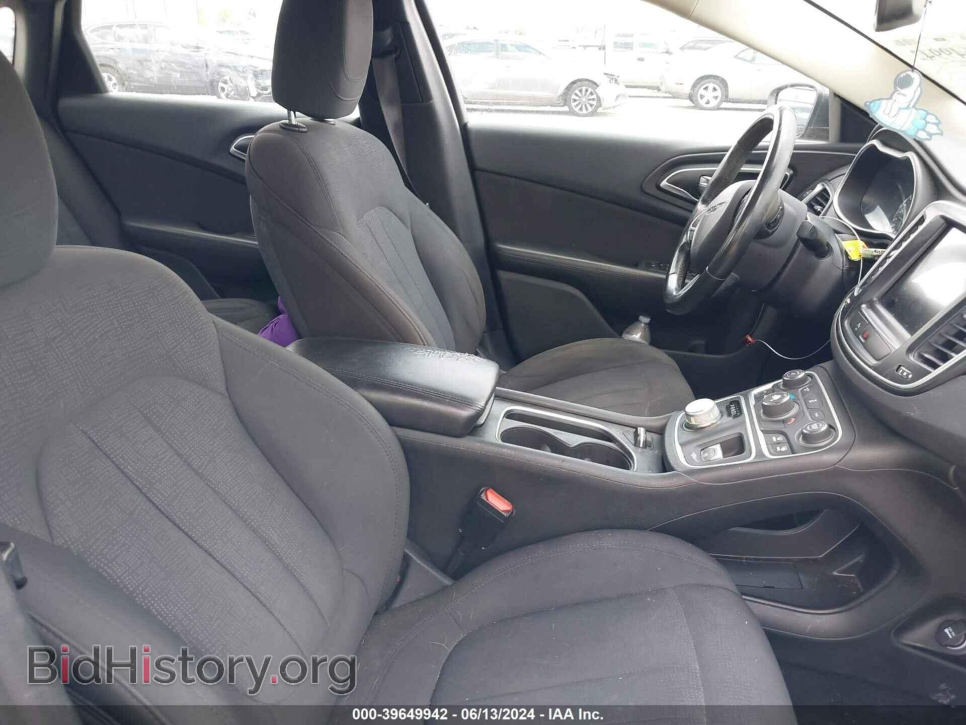 2015 CHRYSLER 200 - VIN: 1C3CCCAB0FN738287 - Фото 5