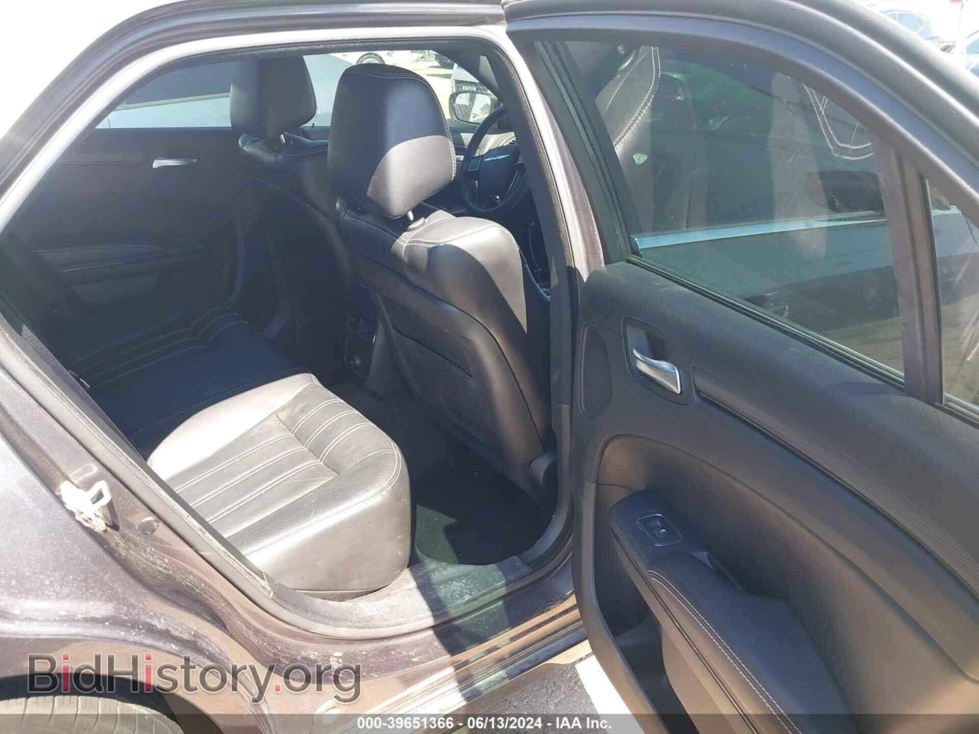 2013 CHRYSLER 300 - VIN: 2C3CCABT1DH681714 - Фото 8