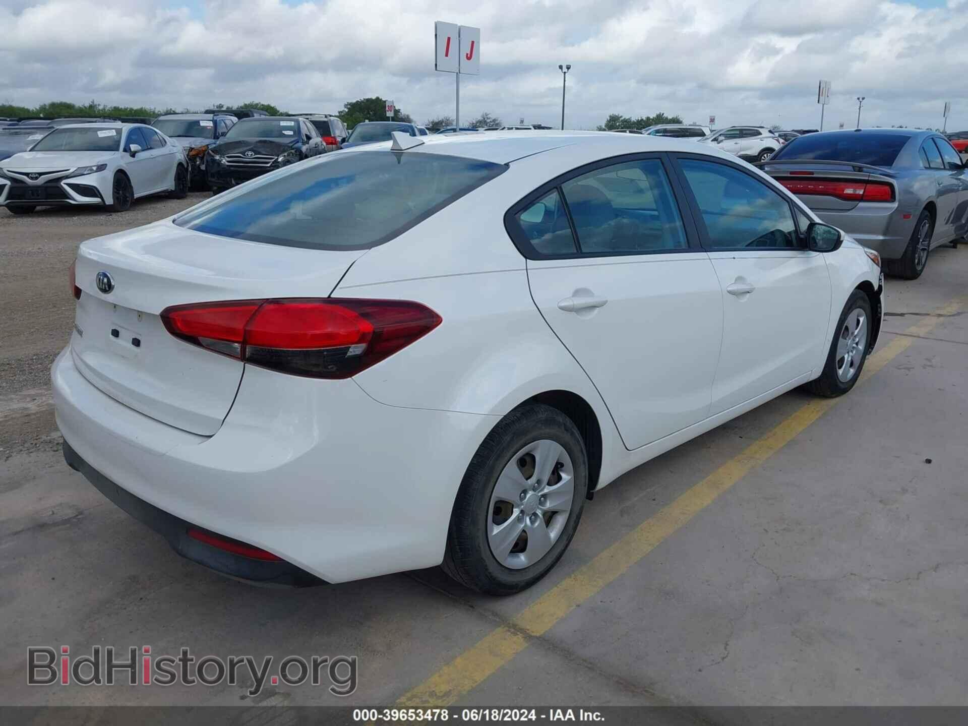 2017 KIA FORTE - VIN: 3KPFL4A78HE098072 - Фото 4