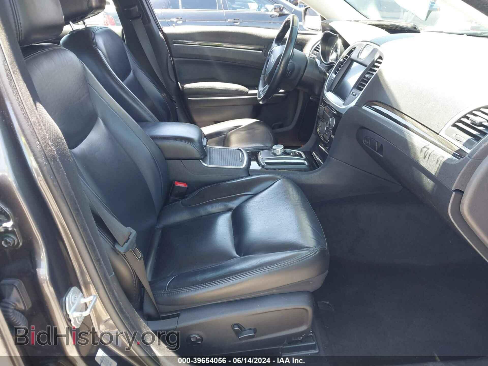 2016 CHRYSLER 300 - VIN: 2C3CCAAG5GH206690 - Фото 5