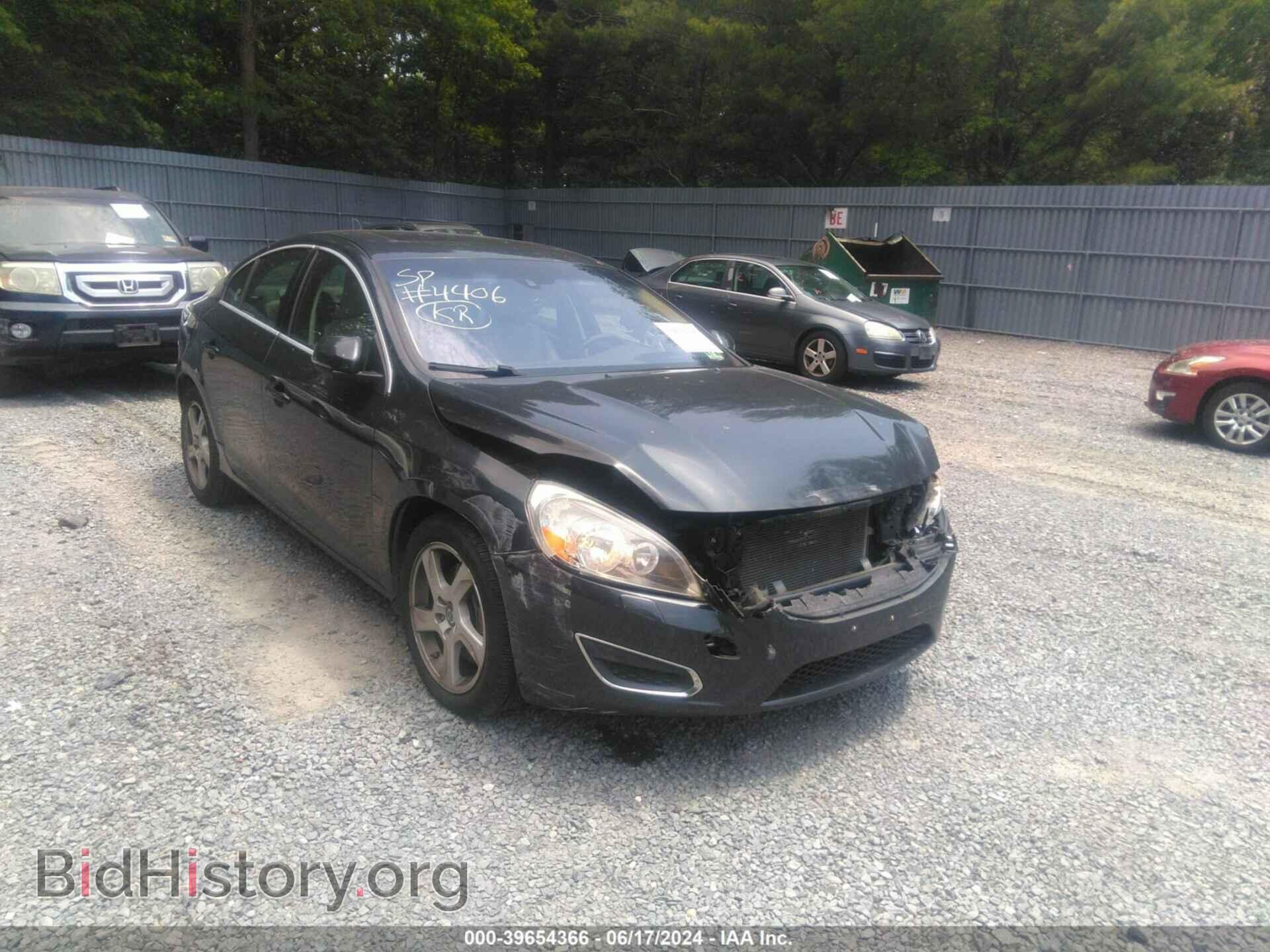 Фотография YV1612FH5D2199552 - VOLVO S60 2013