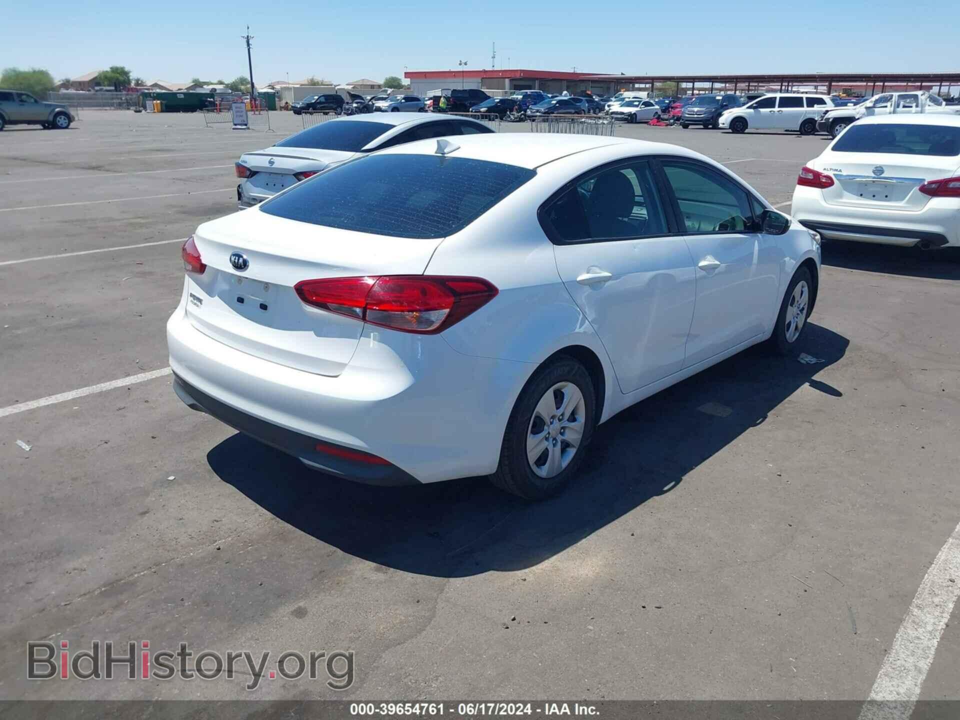 2017 KIA FORTE - VIN: 3KPFL4A75HE014693 - Фото 4