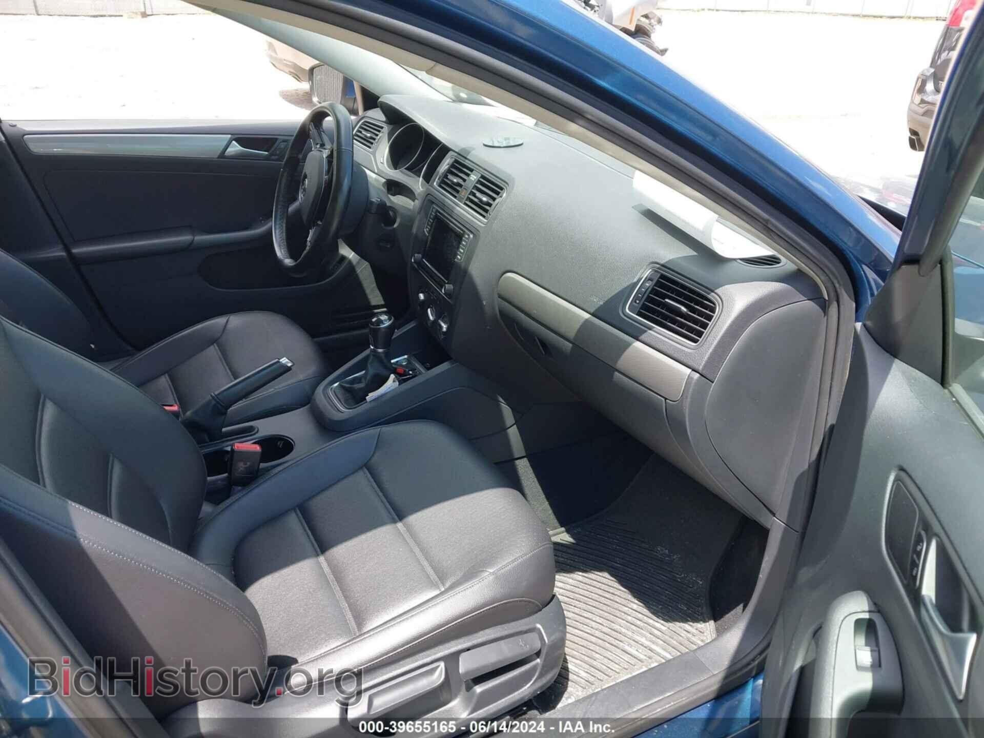 2017 VOLKSWAGEN JETTA - VIN: 3VWB67AJ1HM384433 - Фото 5