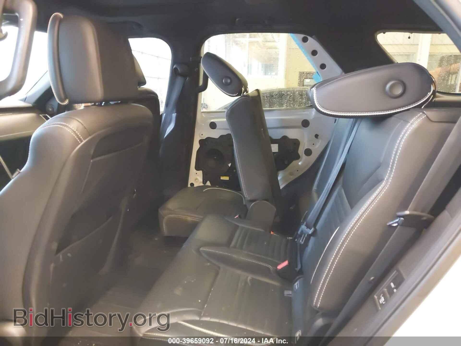 2017 LAND ROVER DISCOVERY - VIN: SALRHBBV7HA046511 - Фото 8