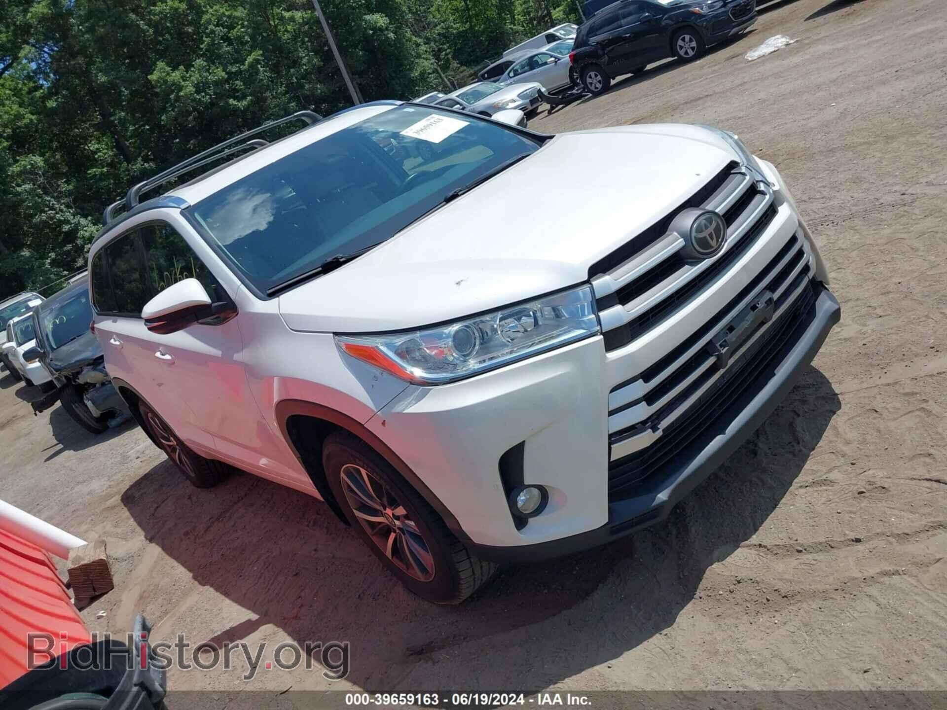 Фотография 5TDJZRFH2HS481874 - TOYOTA HIGHLANDER 2017