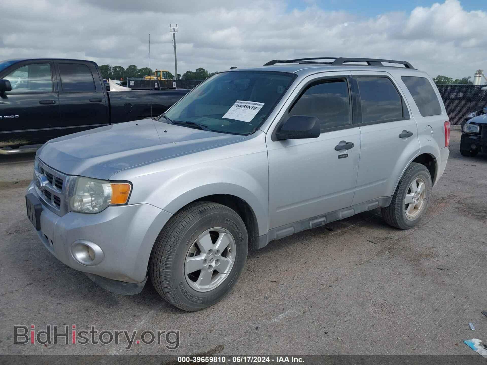 2011 FORD ESCAPE - VIN: 1FMCU0DG3BKB03022 - Фото 2