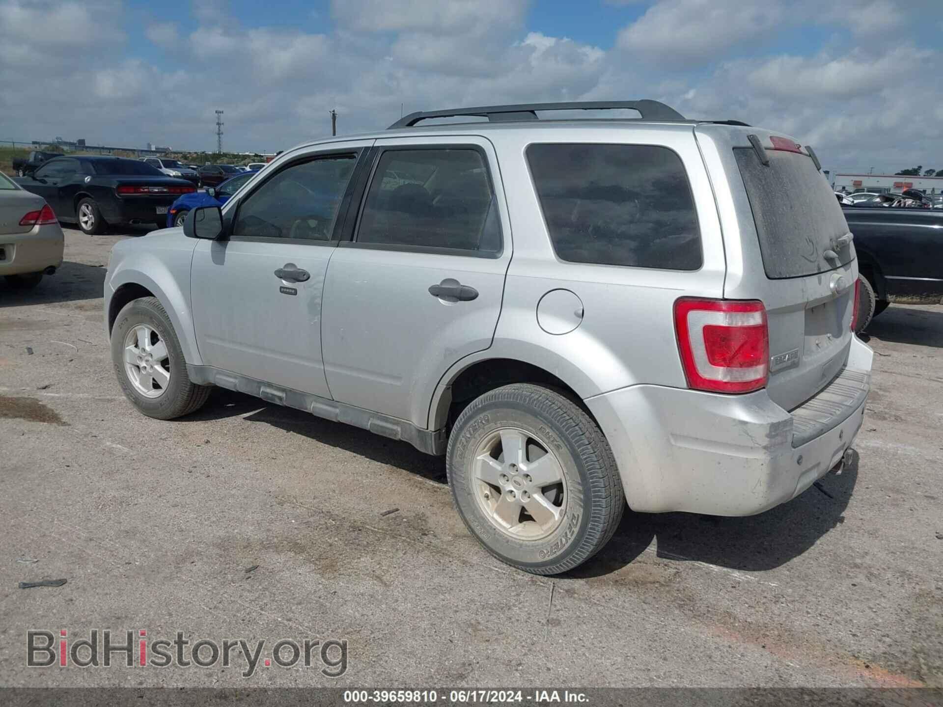2011 FORD ESCAPE - VIN: 1FMCU0DG3BKB03022 - Фото 3