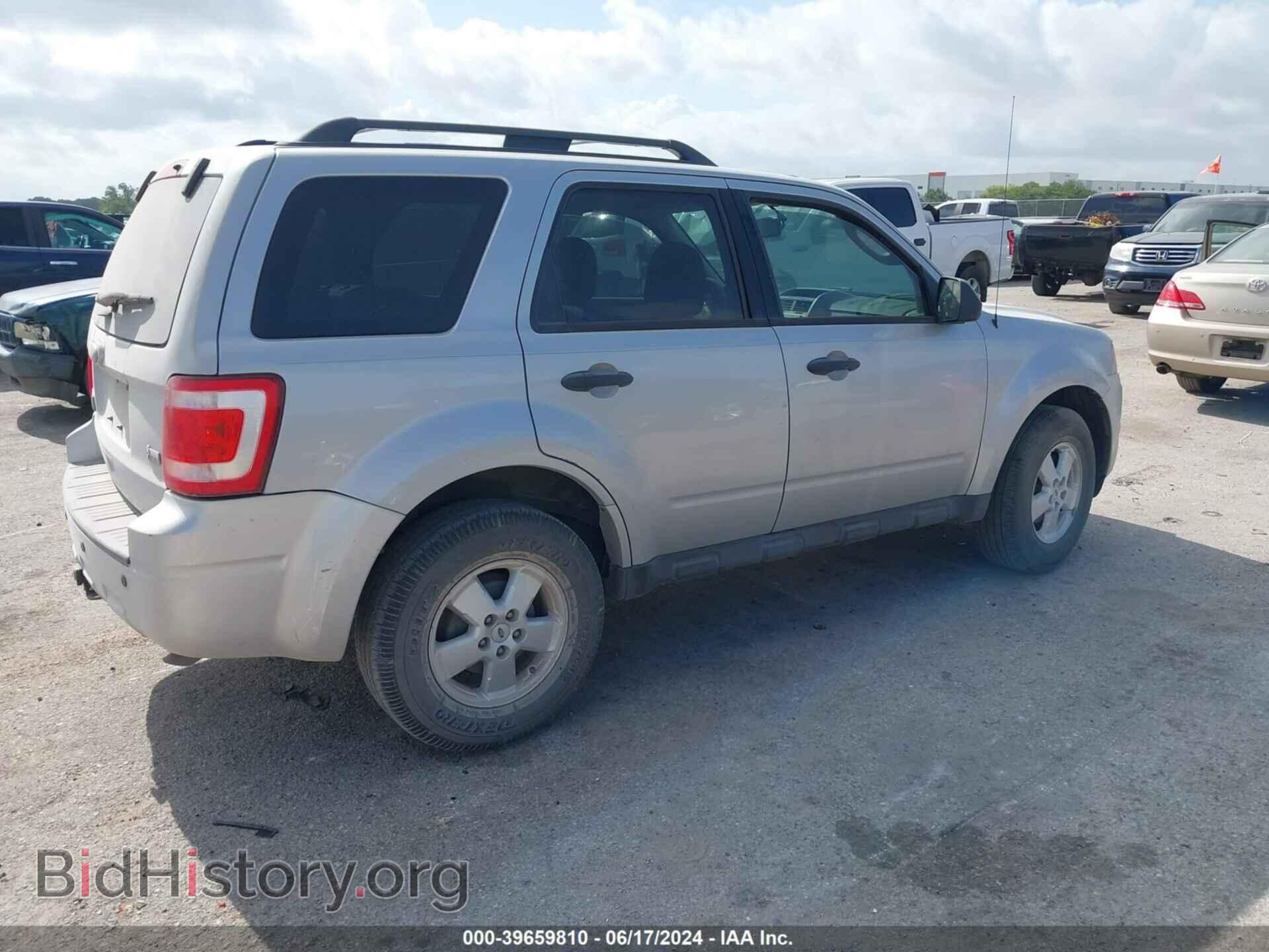 2011 FORD ESCAPE - VIN: 1FMCU0DG3BKB03022 - Фото 4