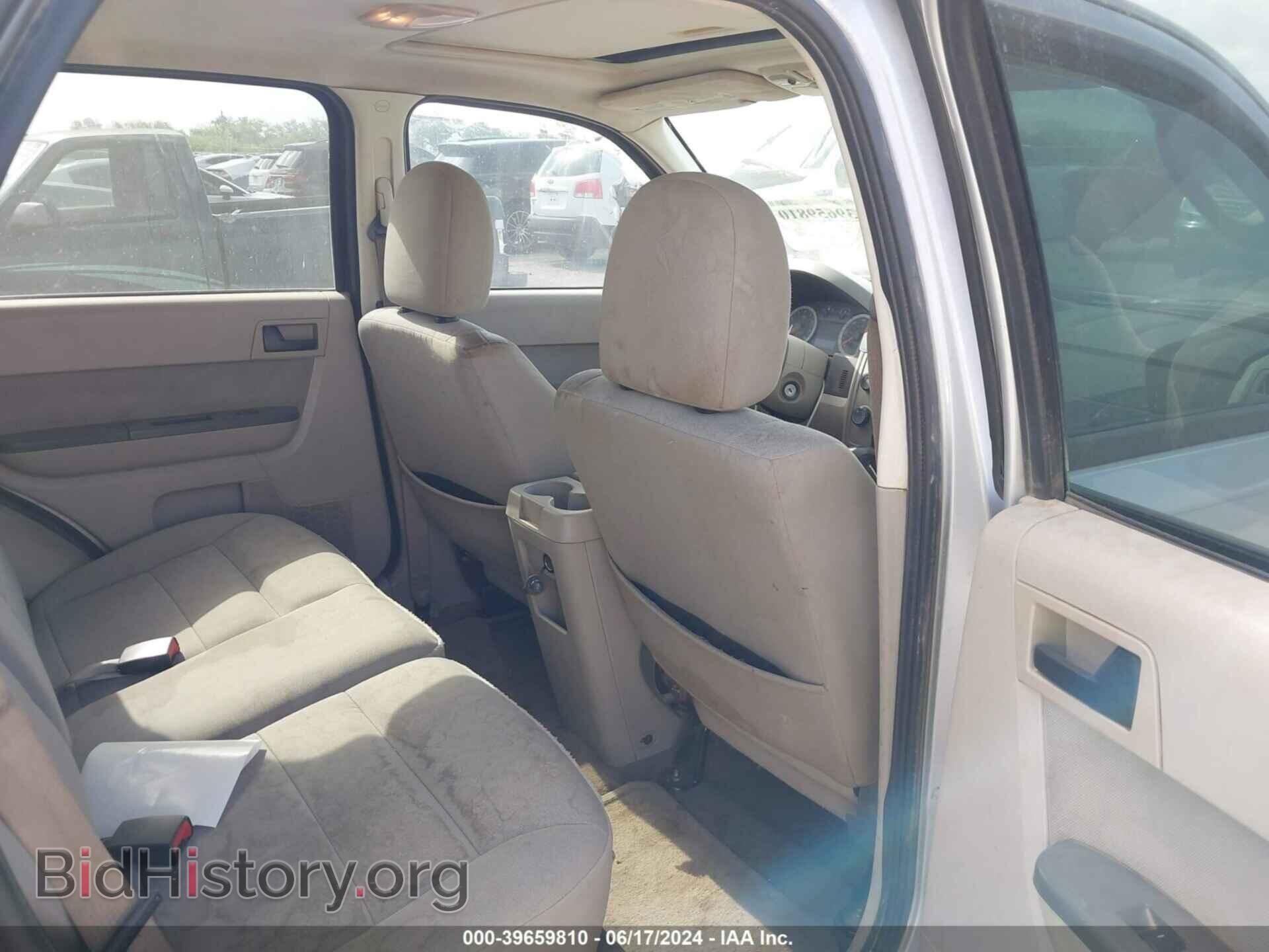 2011 FORD ESCAPE - VIN: 1FMCU0DG3BKB03022 - Фото 8
