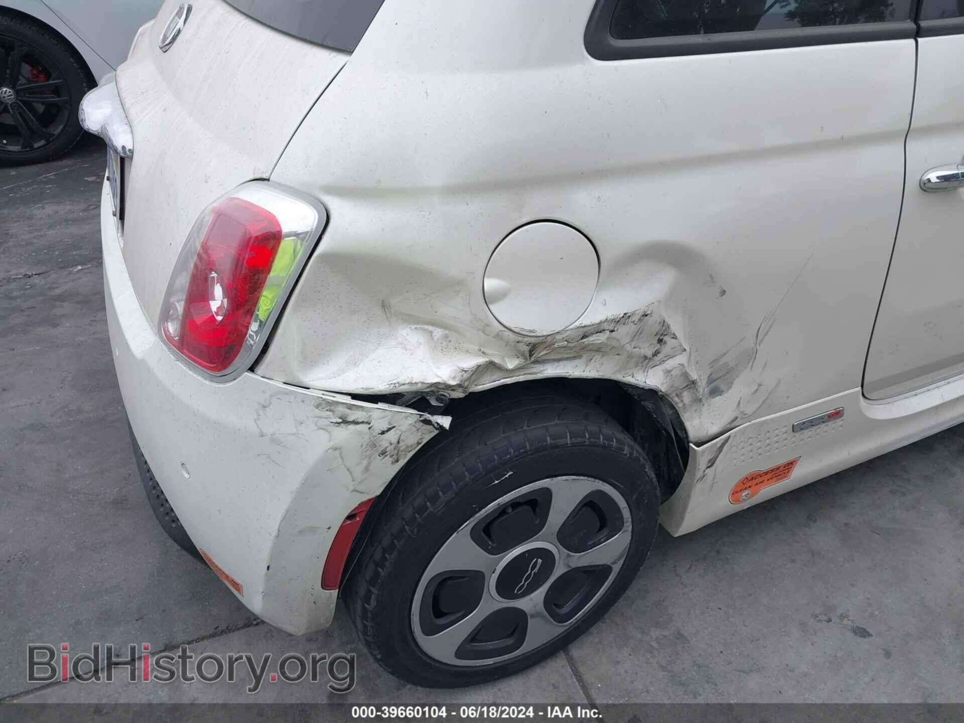 2017 FIAT 500E - VIN: 3C3CFFGEXHT625122 - Фото 6