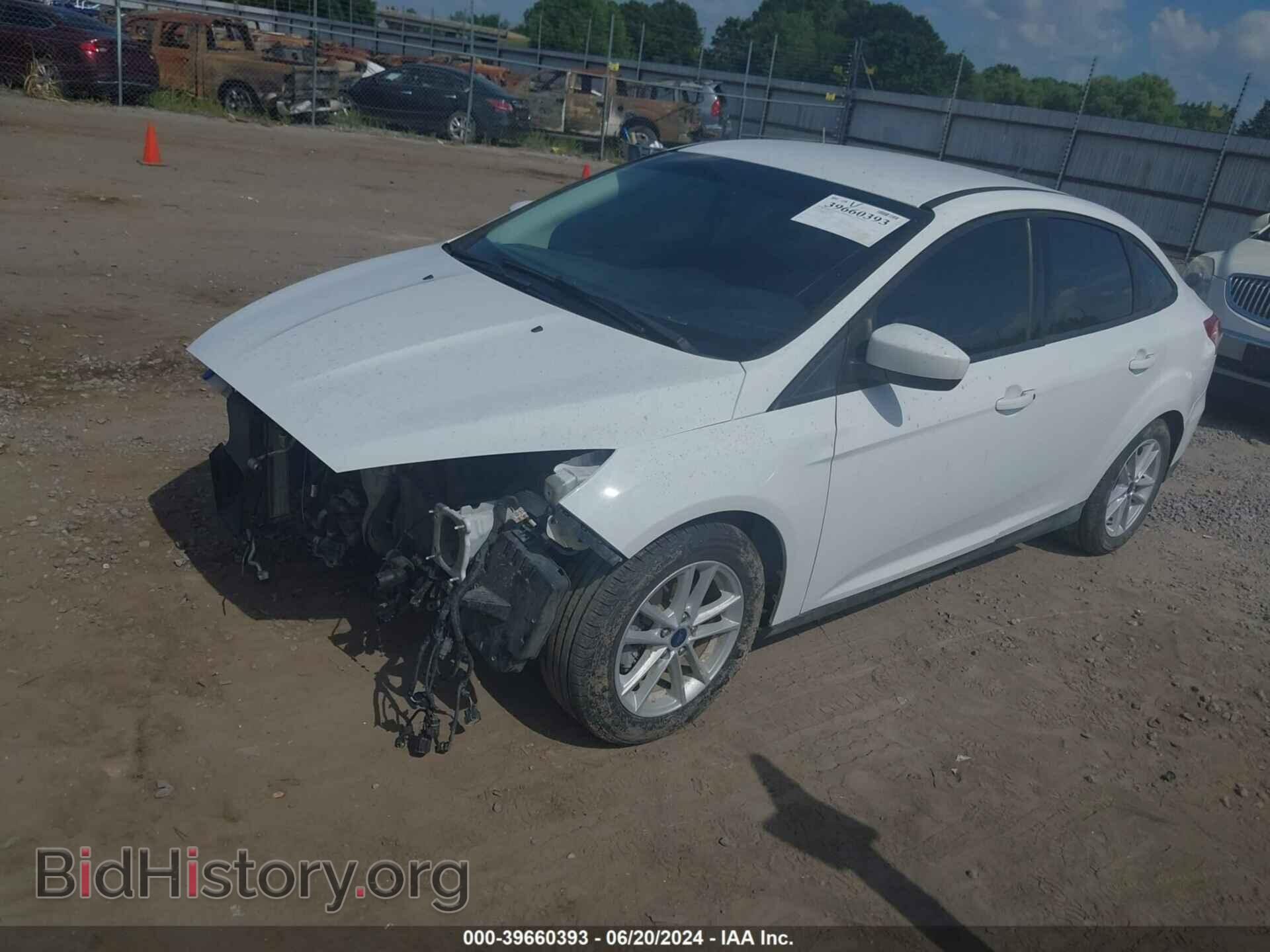 2018 FORD FOCUS - VIN: 1FADP3FE5JL267965 - Фото 2