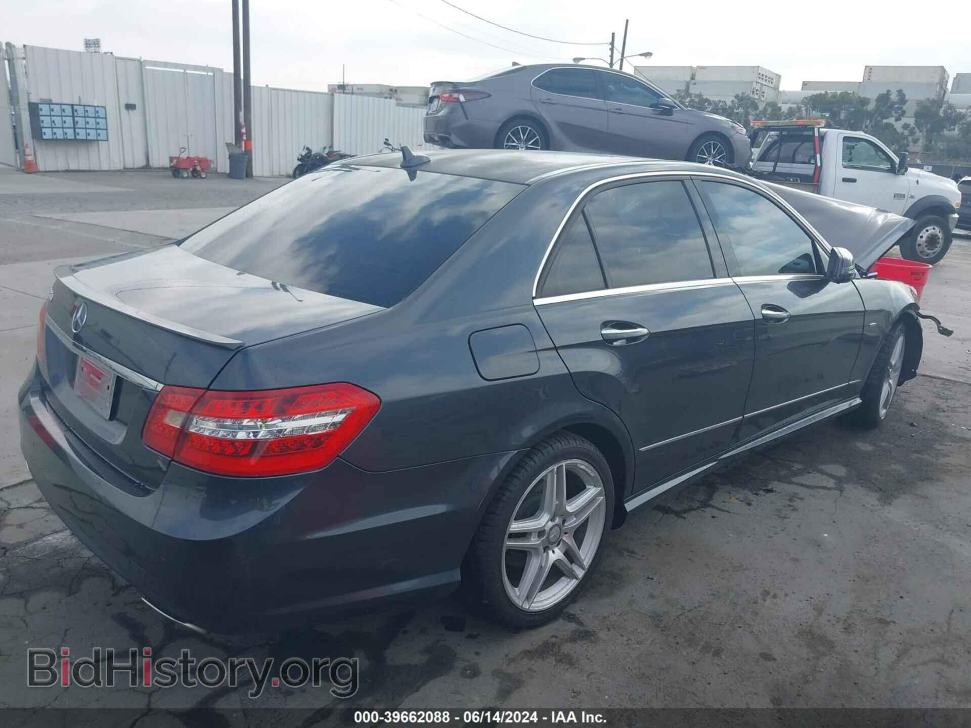 2012 MERCEDES-BENZ E 350 - VIN: WDDHF5KB2CA628742 - Фото 4