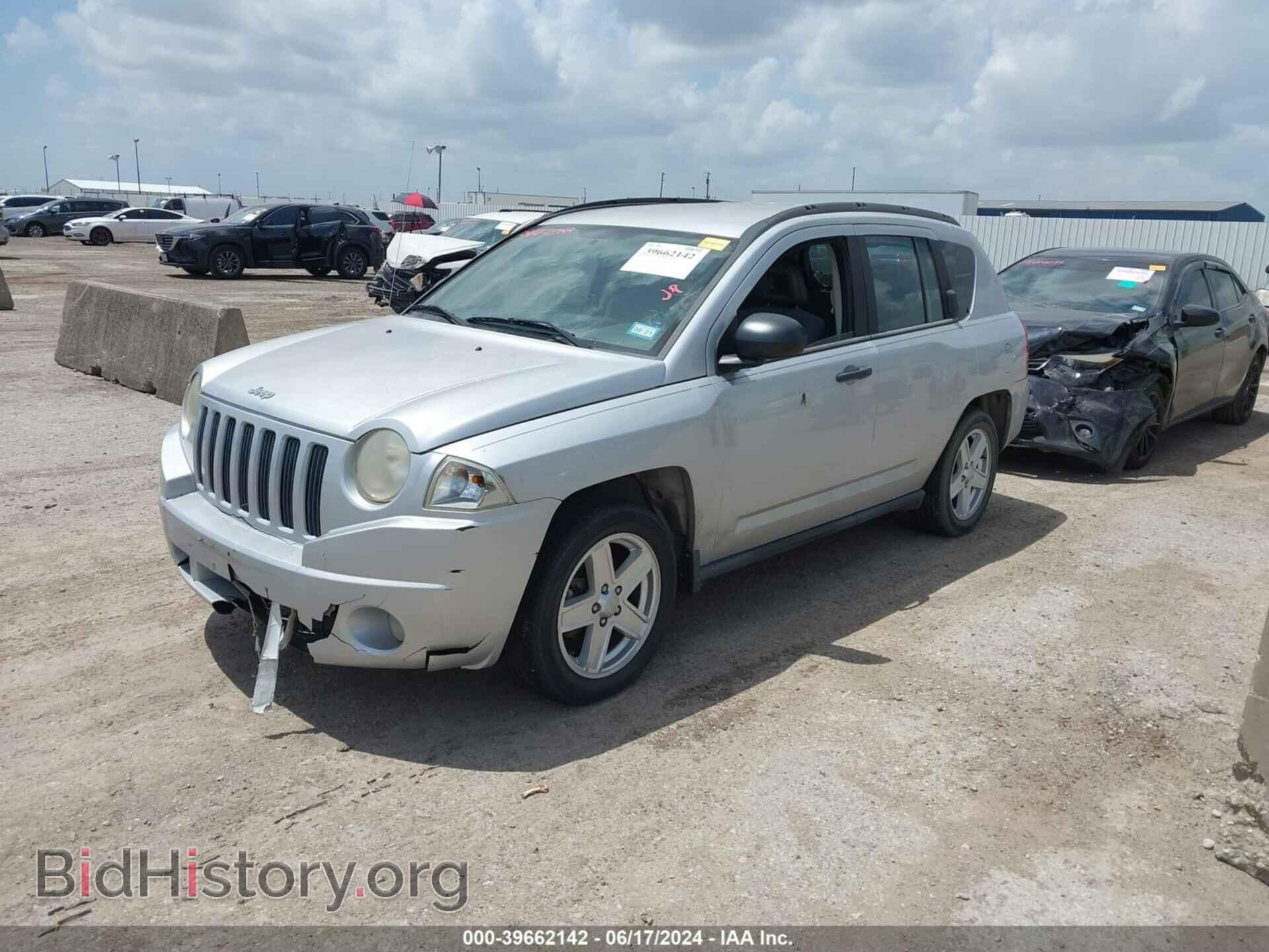 2007 JEEP COMPASS - VIN: 1J8FT47W17D219192 - Фото 2