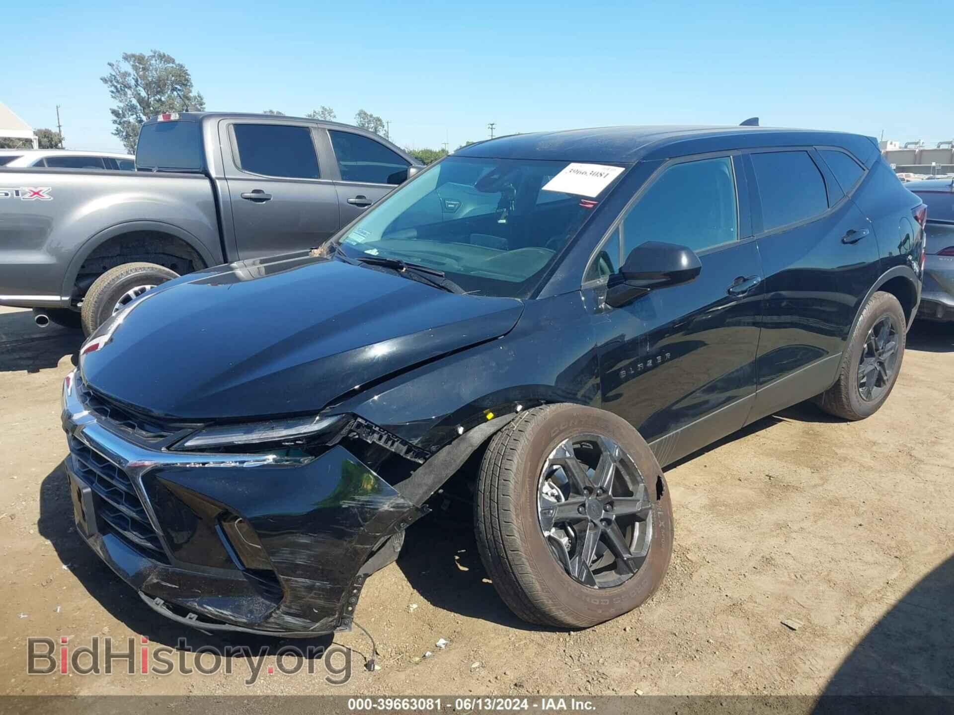 2023 CHEVROLET BLAZER - VIN: 3GNKBCR48PS217543 - Фото 2