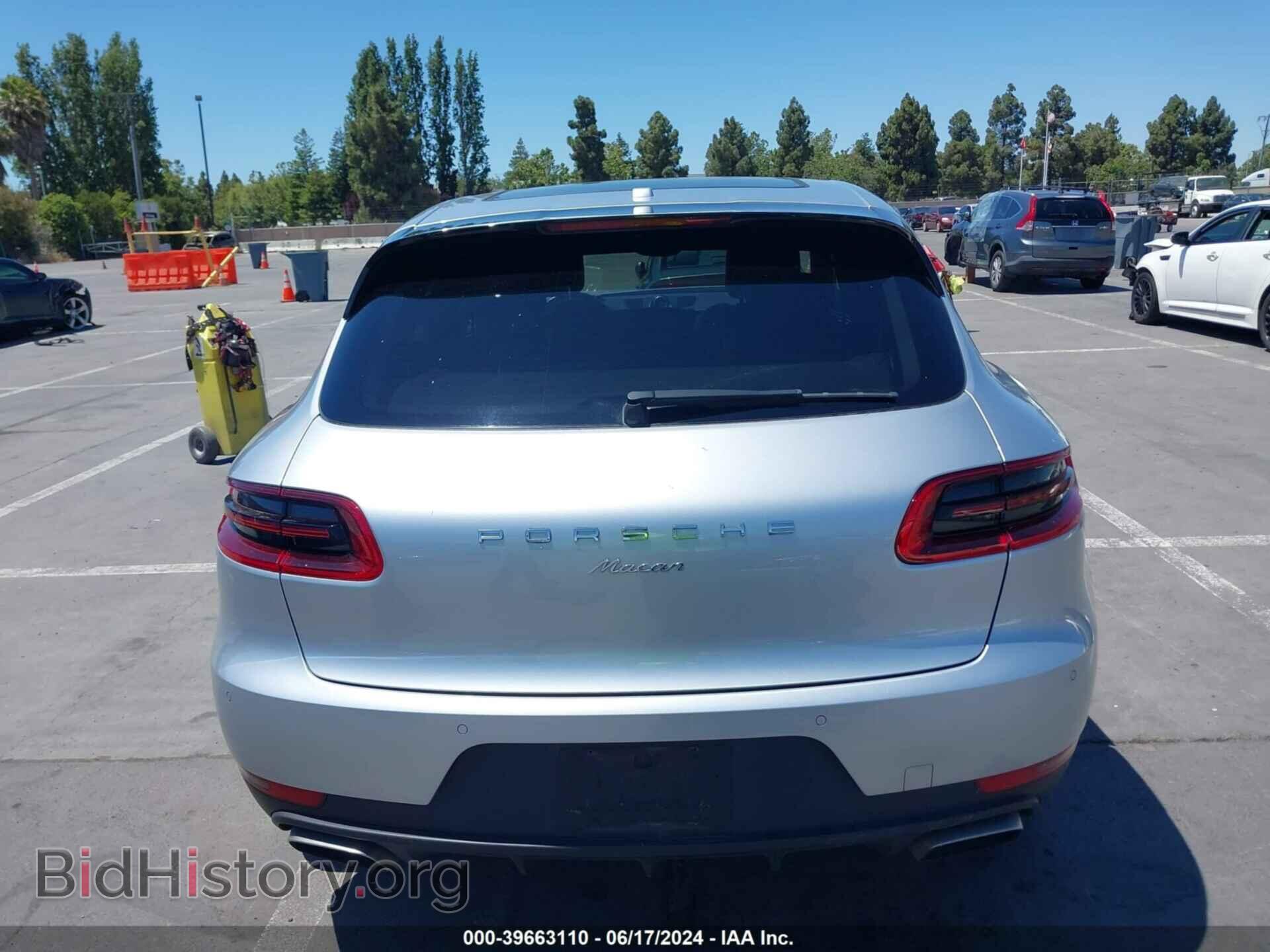 2017 PORSCHE MACAN - VIN: WP1AA2A56HLB05495 - Photo 16