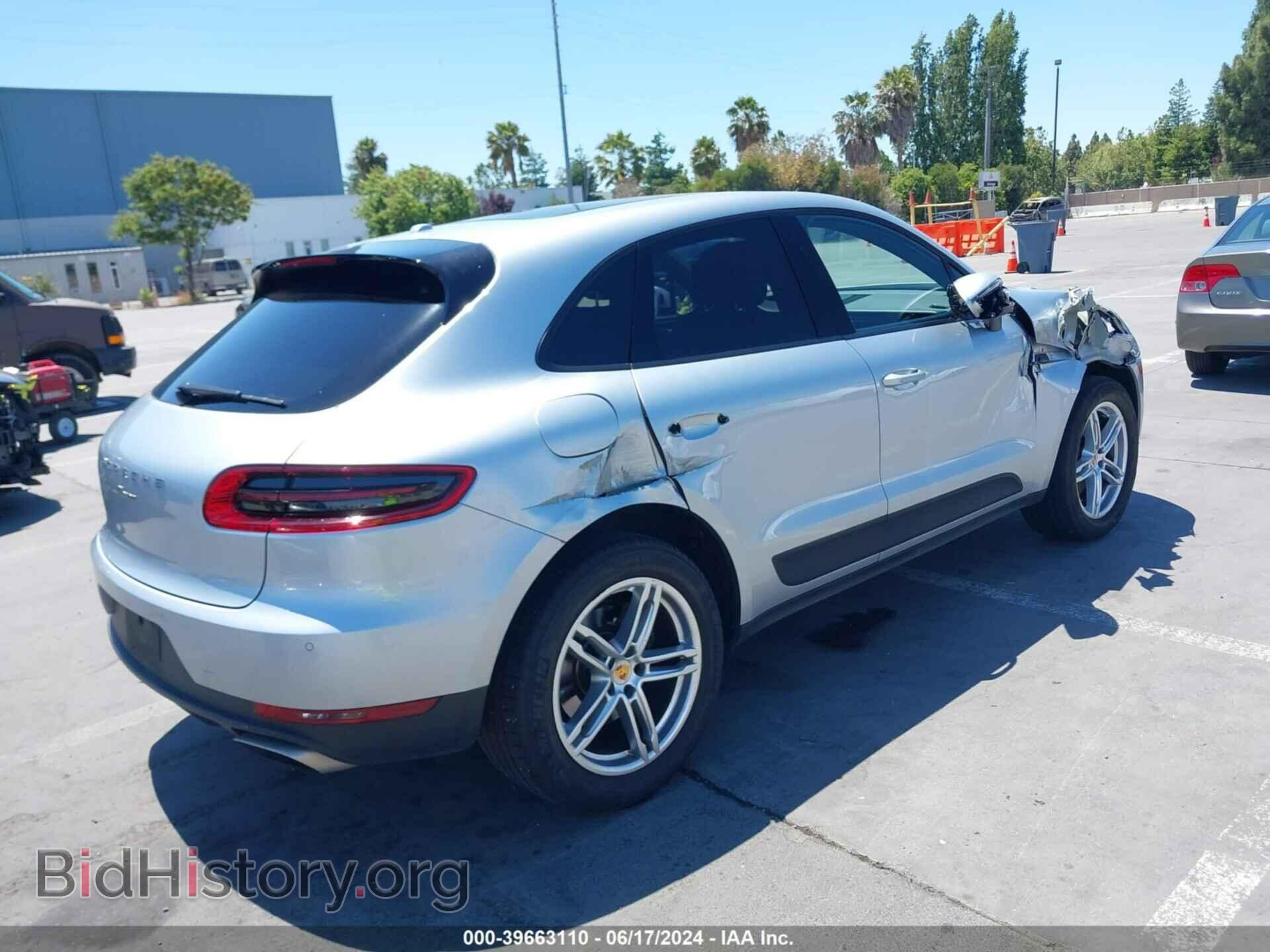 2017 PORSCHE MACAN - VIN: WP1AA2A56HLB05495 - Photo 4