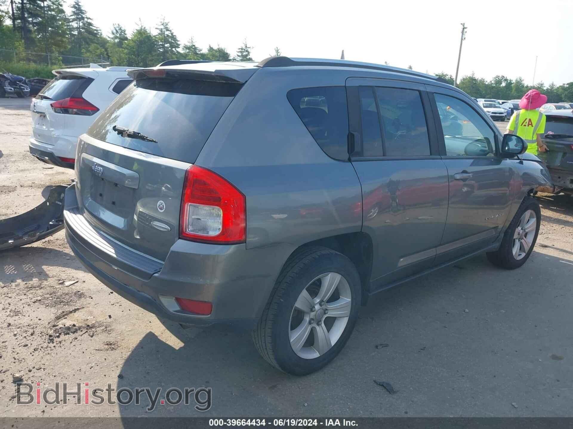 2013 JEEP COMPASS - VIN: 1C4NJDEB7DD280633 - Photo 4