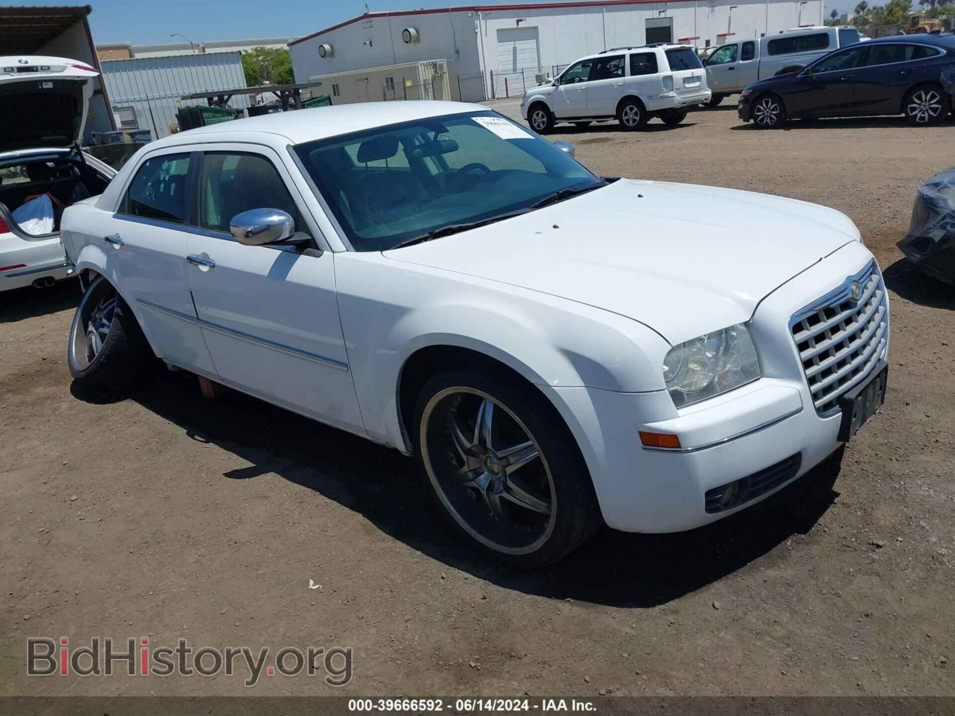 Photo 2C3CA5CV3AH307159 - CHRYSLER 300 2010