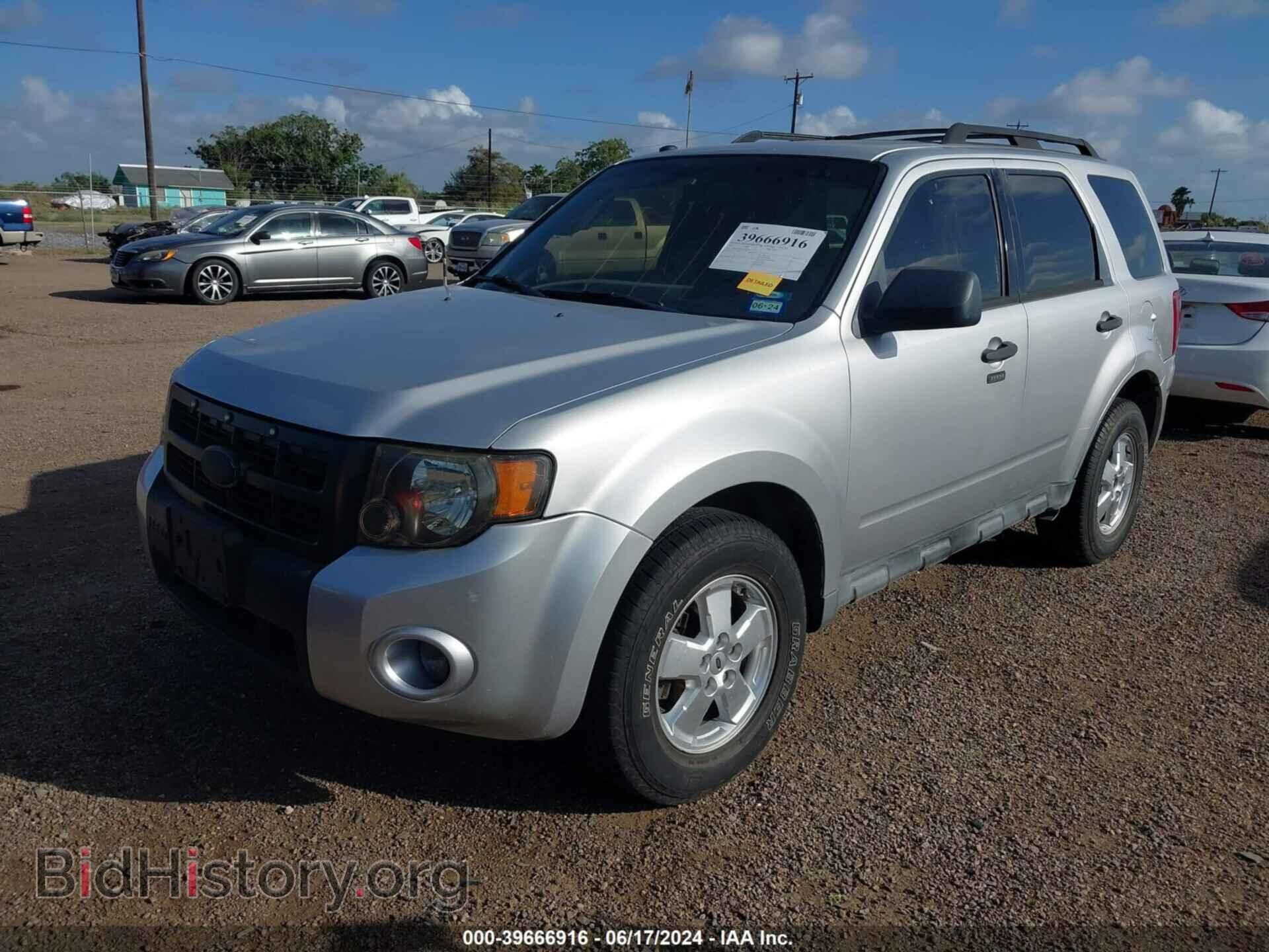 2011 FORD ESCAPE - VIN: 1FMCU9D71BKA27482 - Photo 2