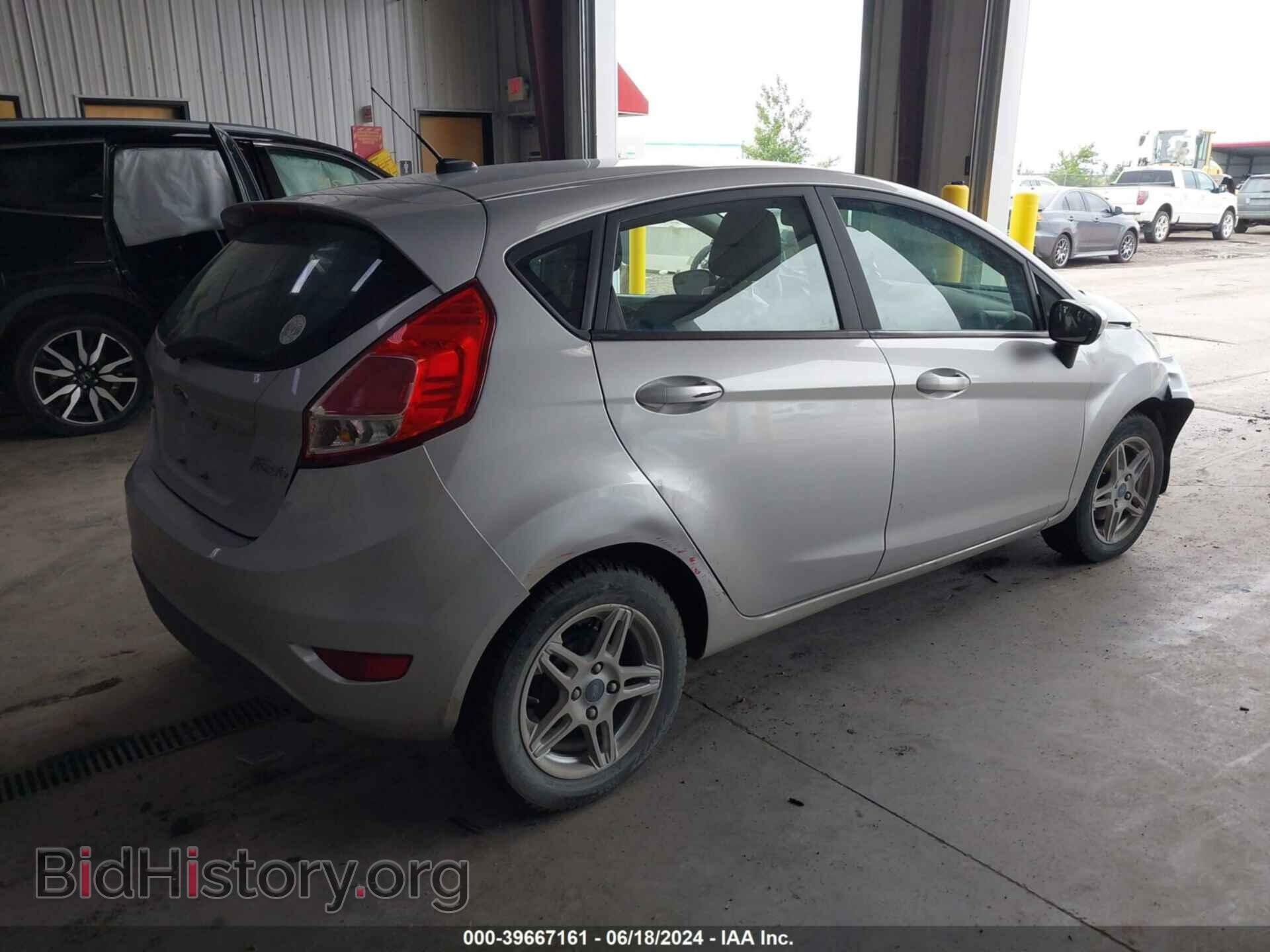 2017 FORD FIESTA - VIN: 3FADP4EJ7HM118695 - Фото 4