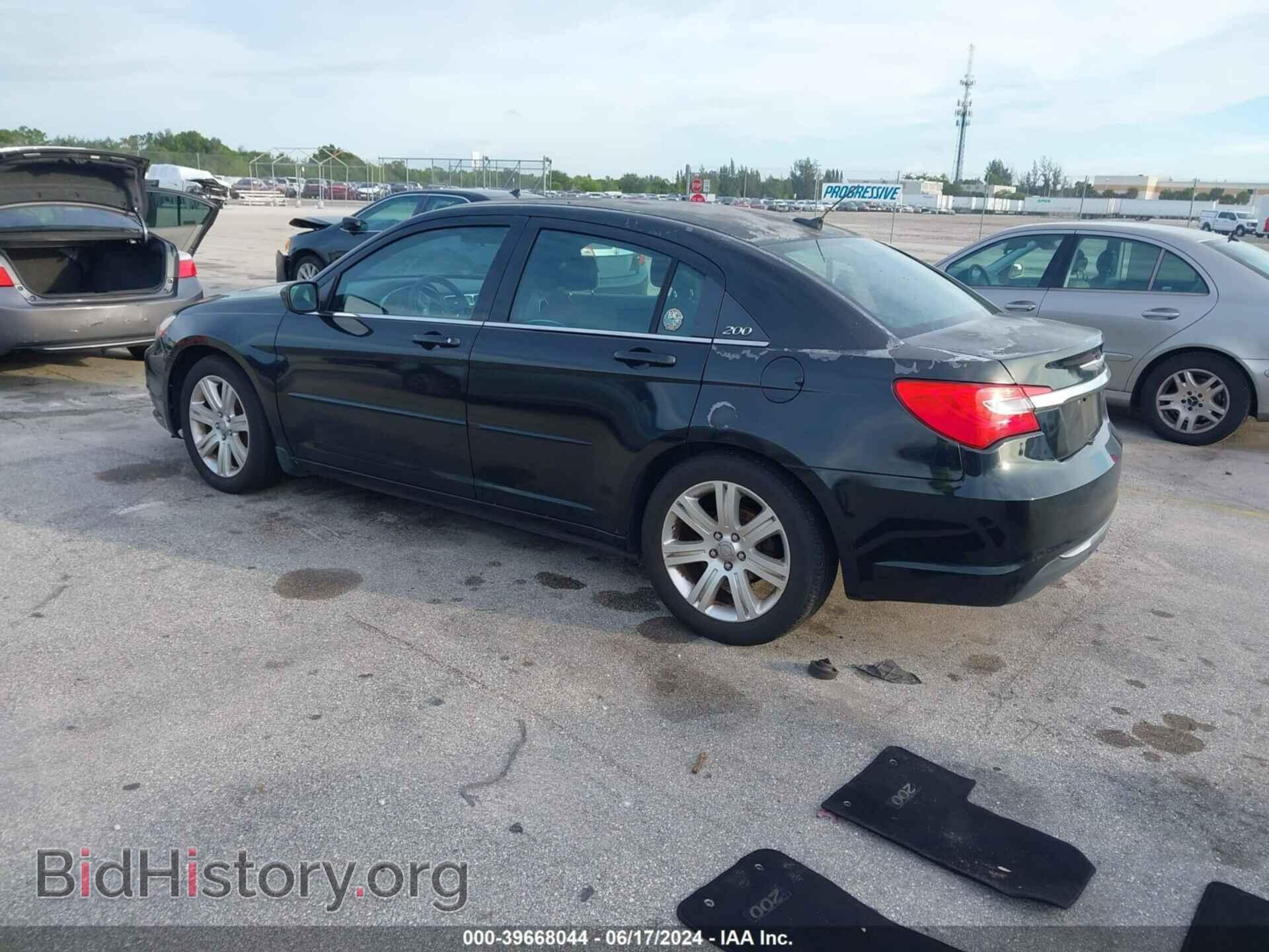 2013 CHRYSLER 200 - VIN: 1C3CCBBB8DN656586 - Фото 3